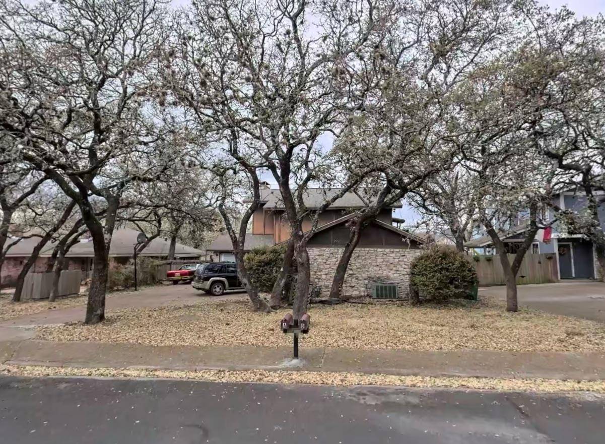 8423 FATHOM CIR #B, Austin, TX 78750