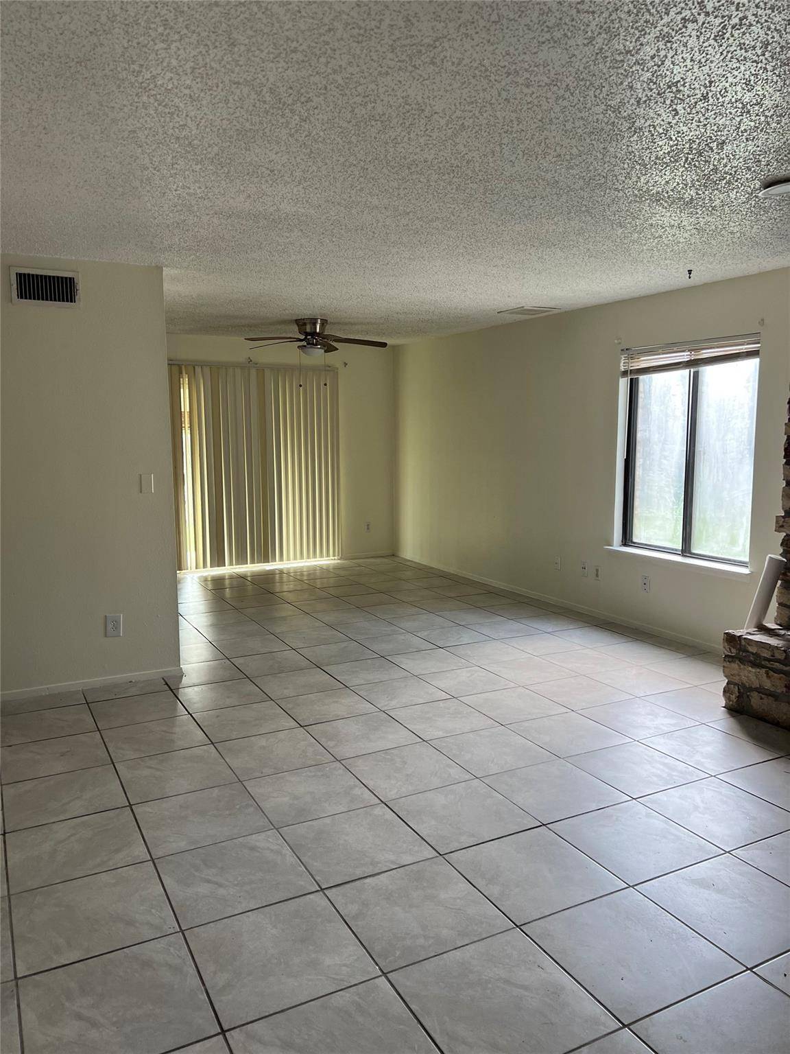 8423 FATHOM CIR #B, Austin, TX 78750