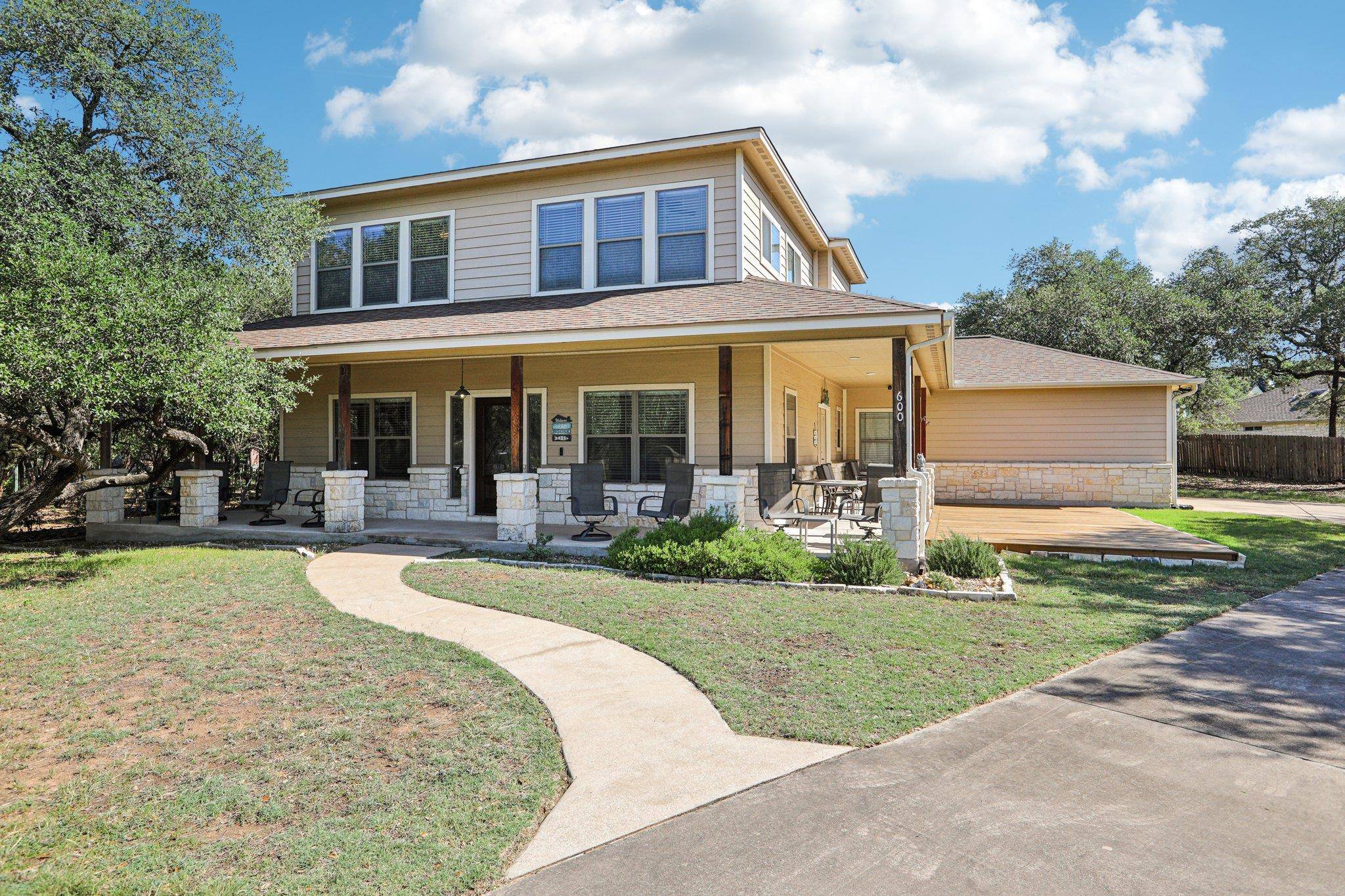 600 Augusta CIR N, Point Venture, TX 78645