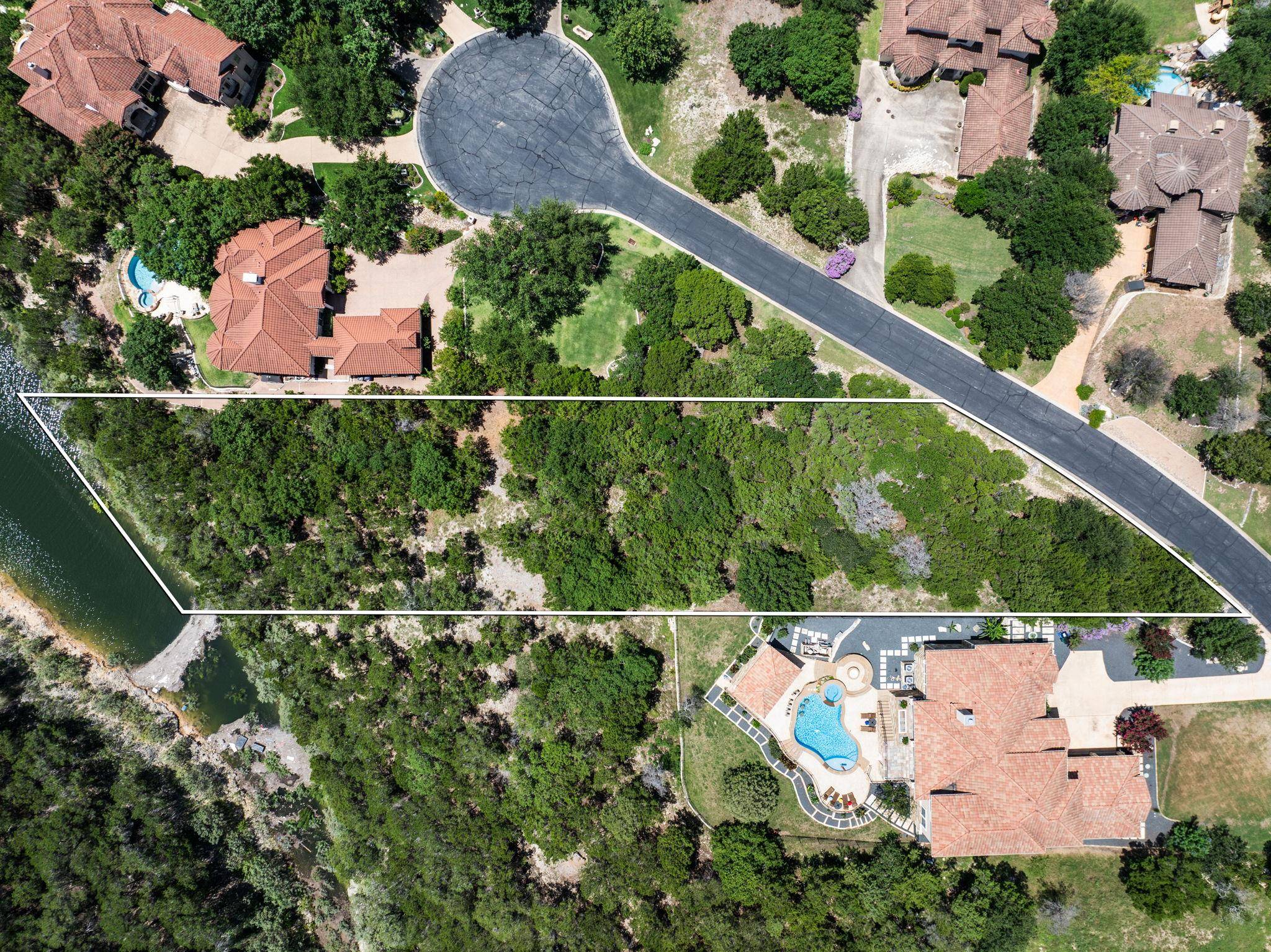 18505 Monet Pointe DR, Jonestown, TX 78645