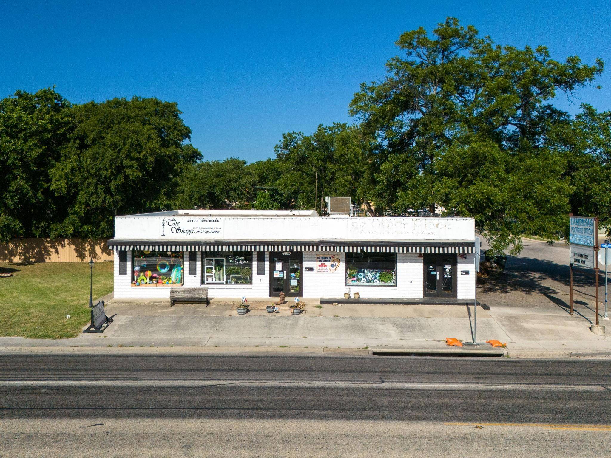 904 S Key Ave, Lampasas, TX 76550