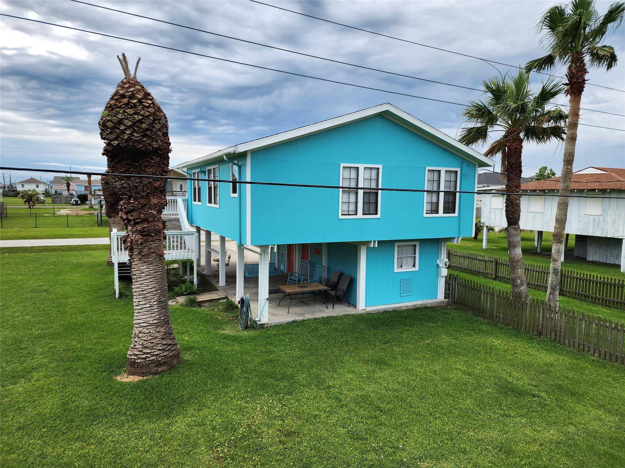 16606 John Davis RD, Jamaica Beach, TX 77554