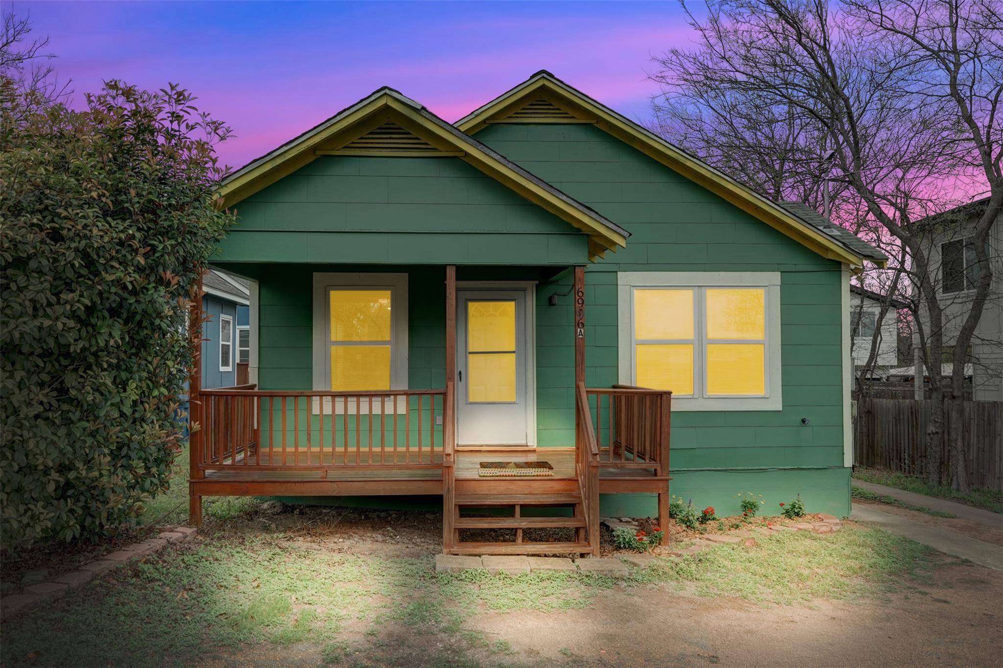 6906 CARVER Ave #A, Austin, TX 78752