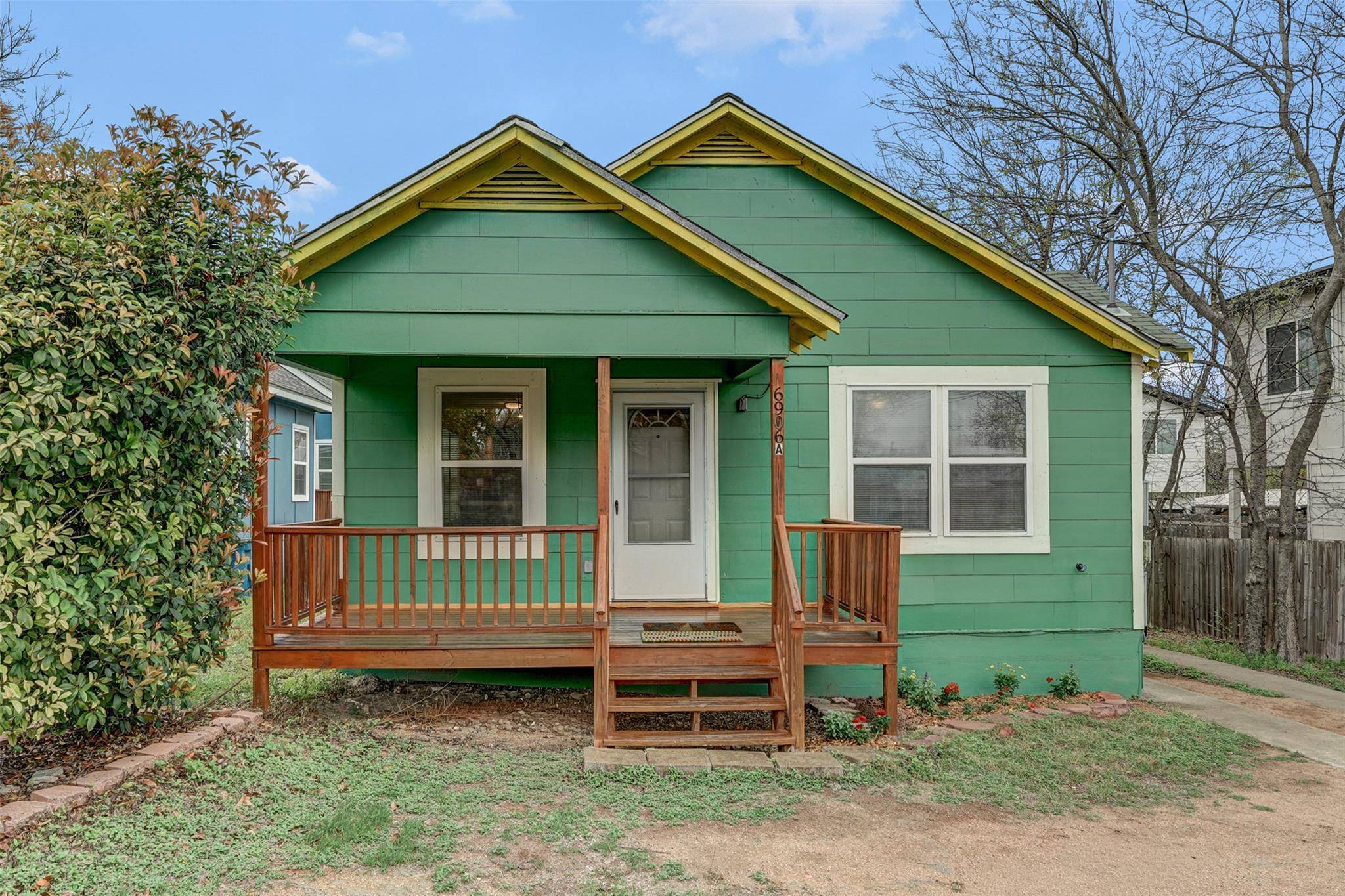 6906 CARVER Ave #A, Austin, TX 78752