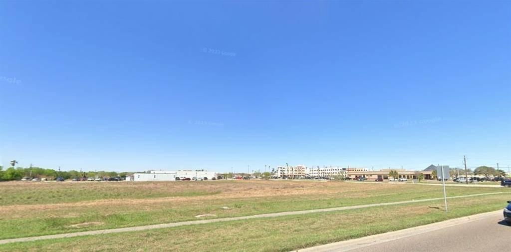 7151 Williams DR, Corpus Christi, TX 78412