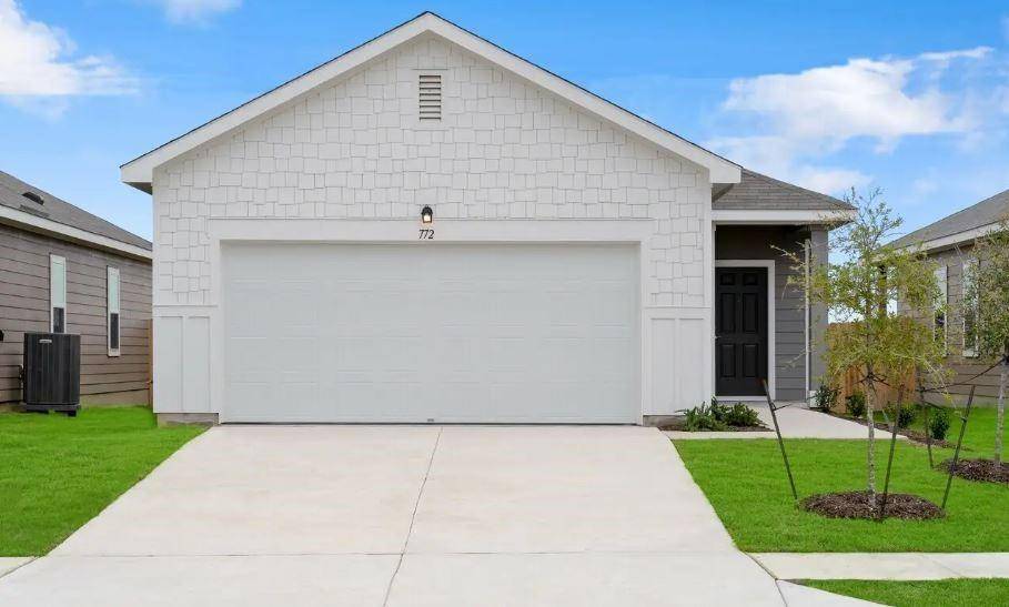 403 Cliff DR, Maxwell, TX 78656