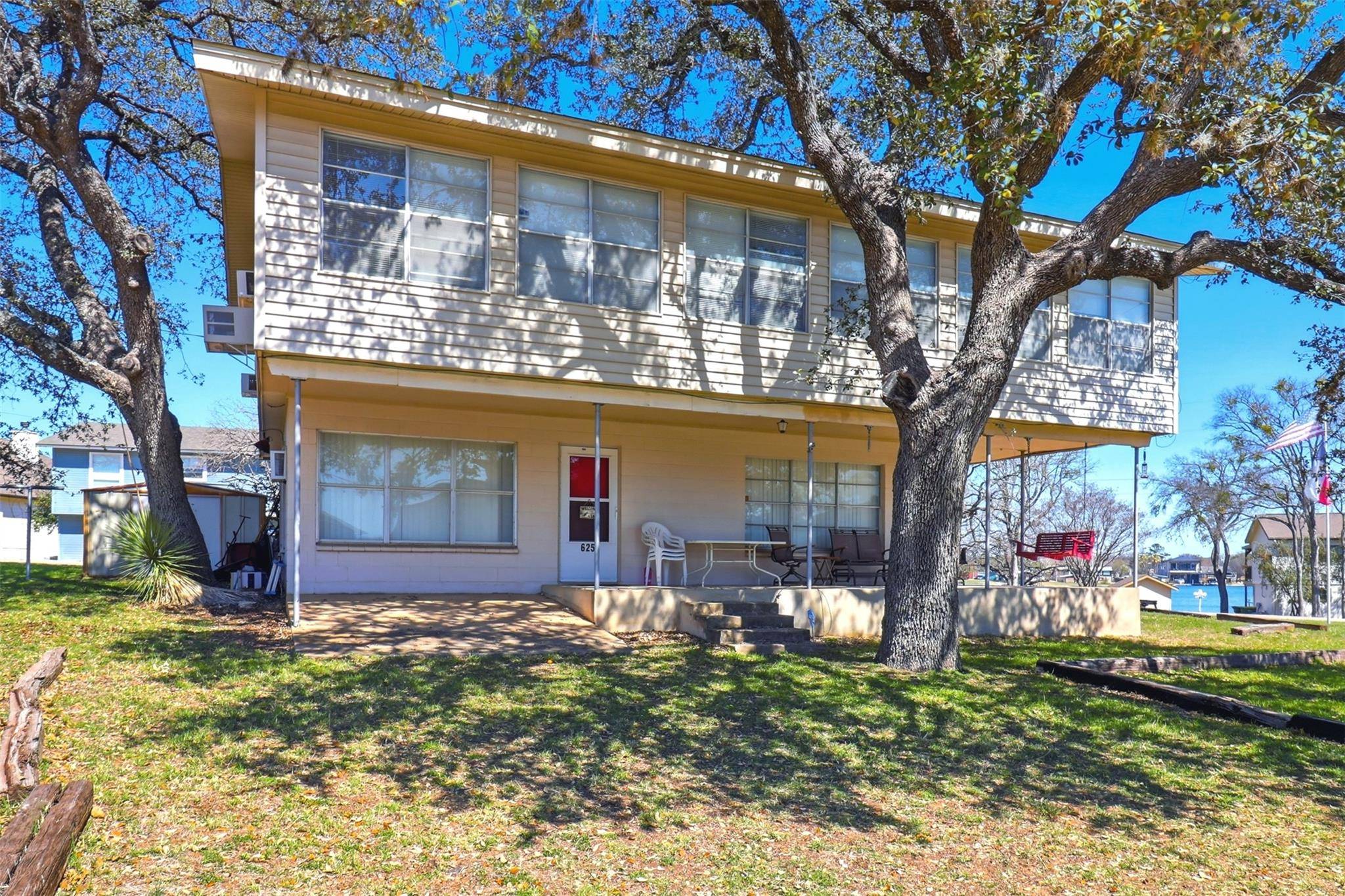 625 Deep Cove DR, Granite Shoals, TX 78654