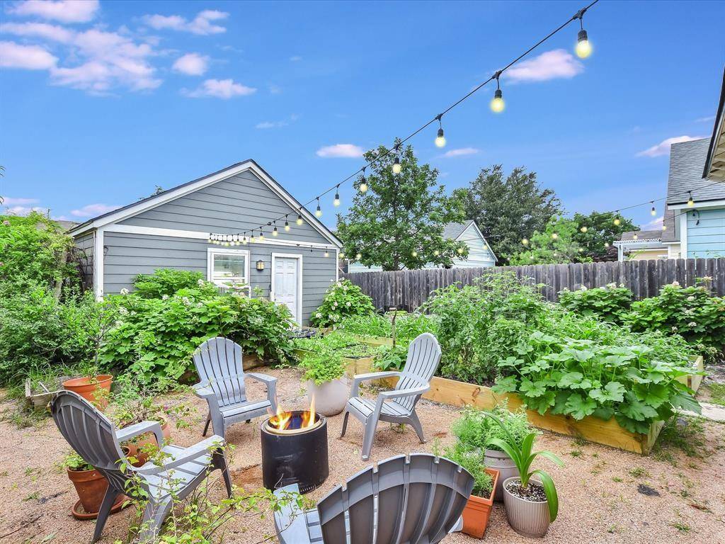 305 Trestle Tree ST, San Marcos, TX 78666
