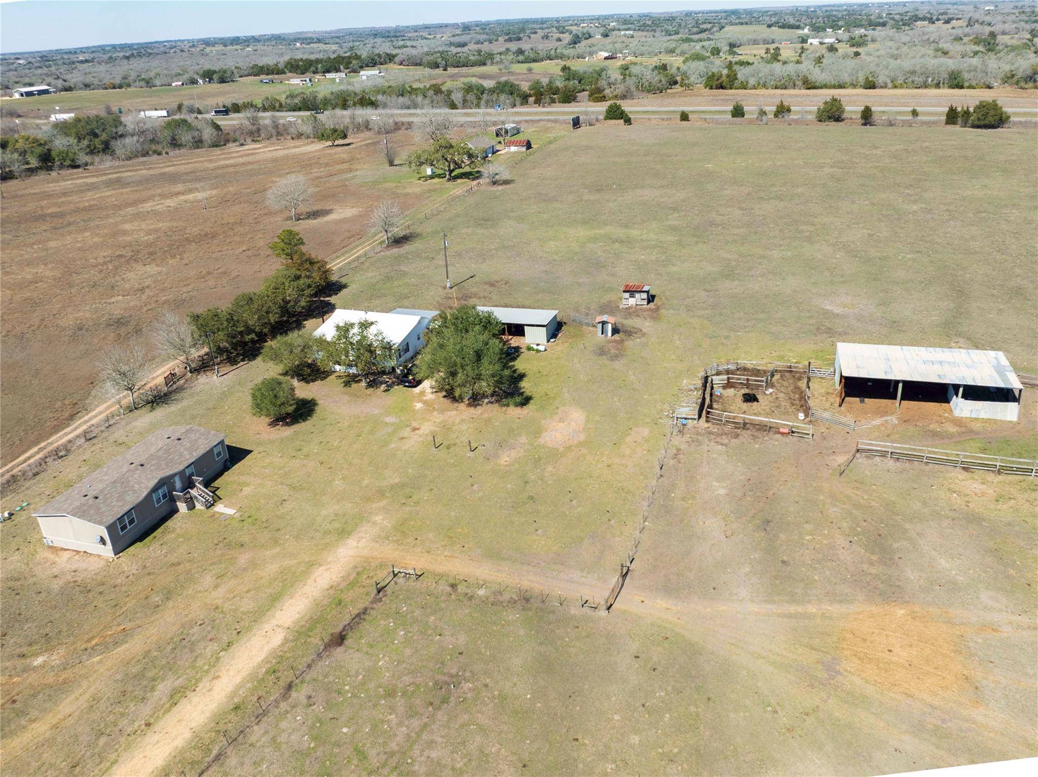 5135 W US Highway 90, Schulenburg, TX 78956