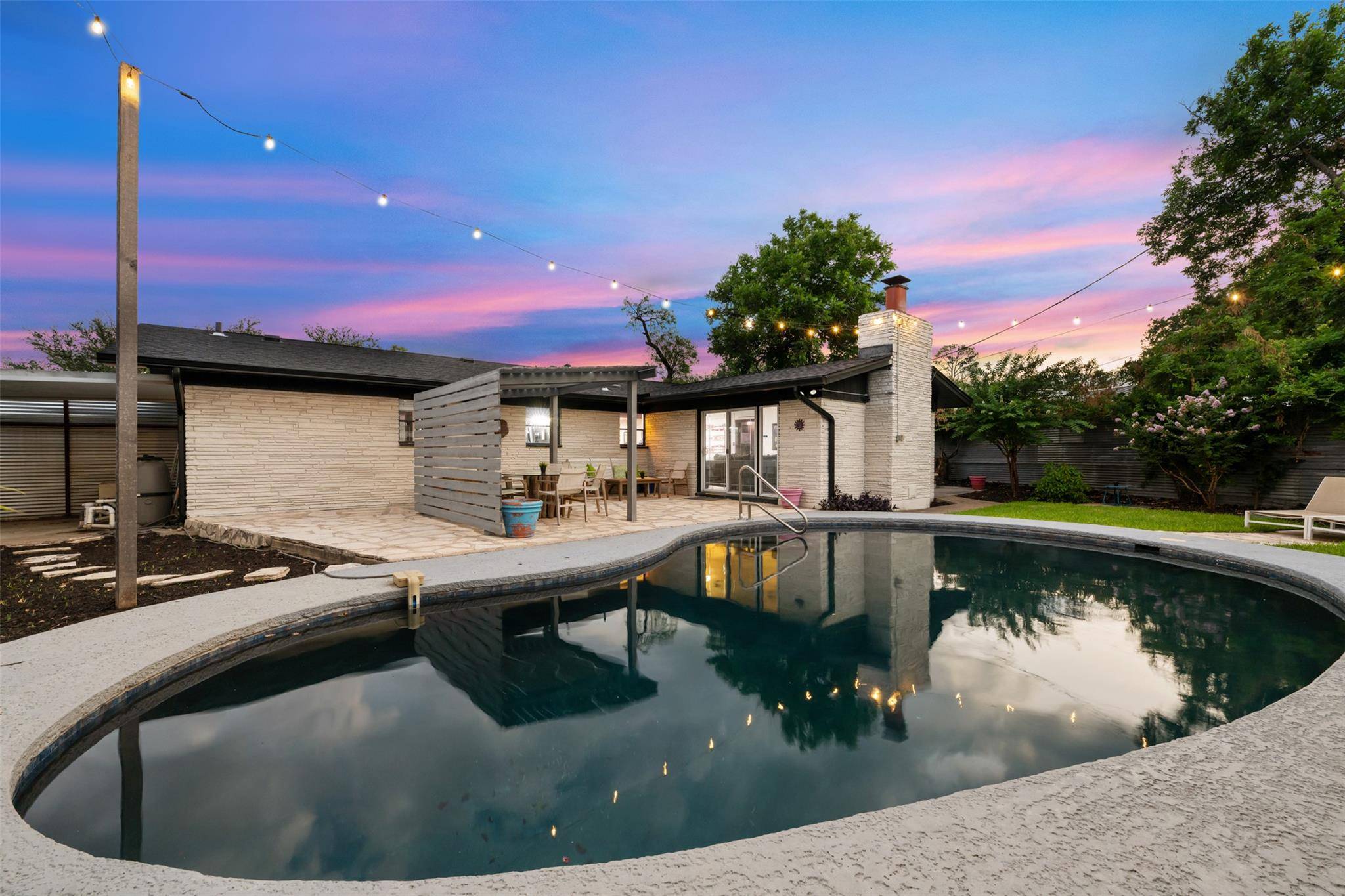 1806 Rogge LN, Austin, TX 78723