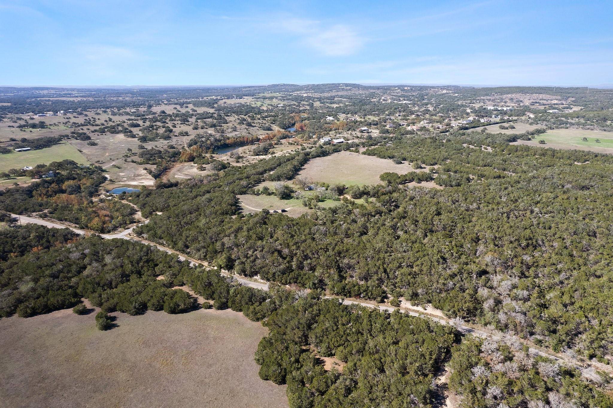 815 Holder LN, Dripping Springs, TX 78620