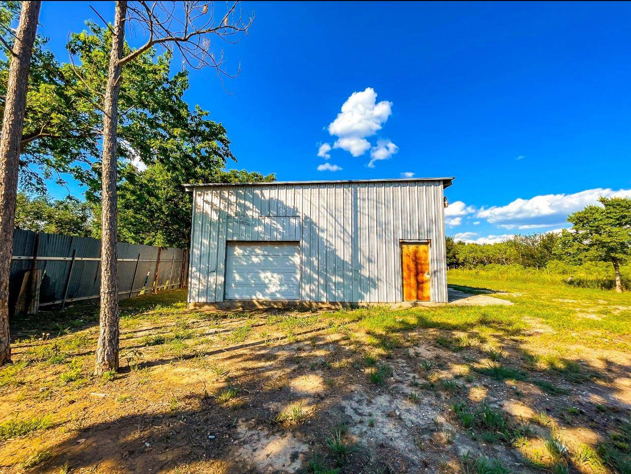 144 Old Bastrop RD, Cedar Creek, TX 78612