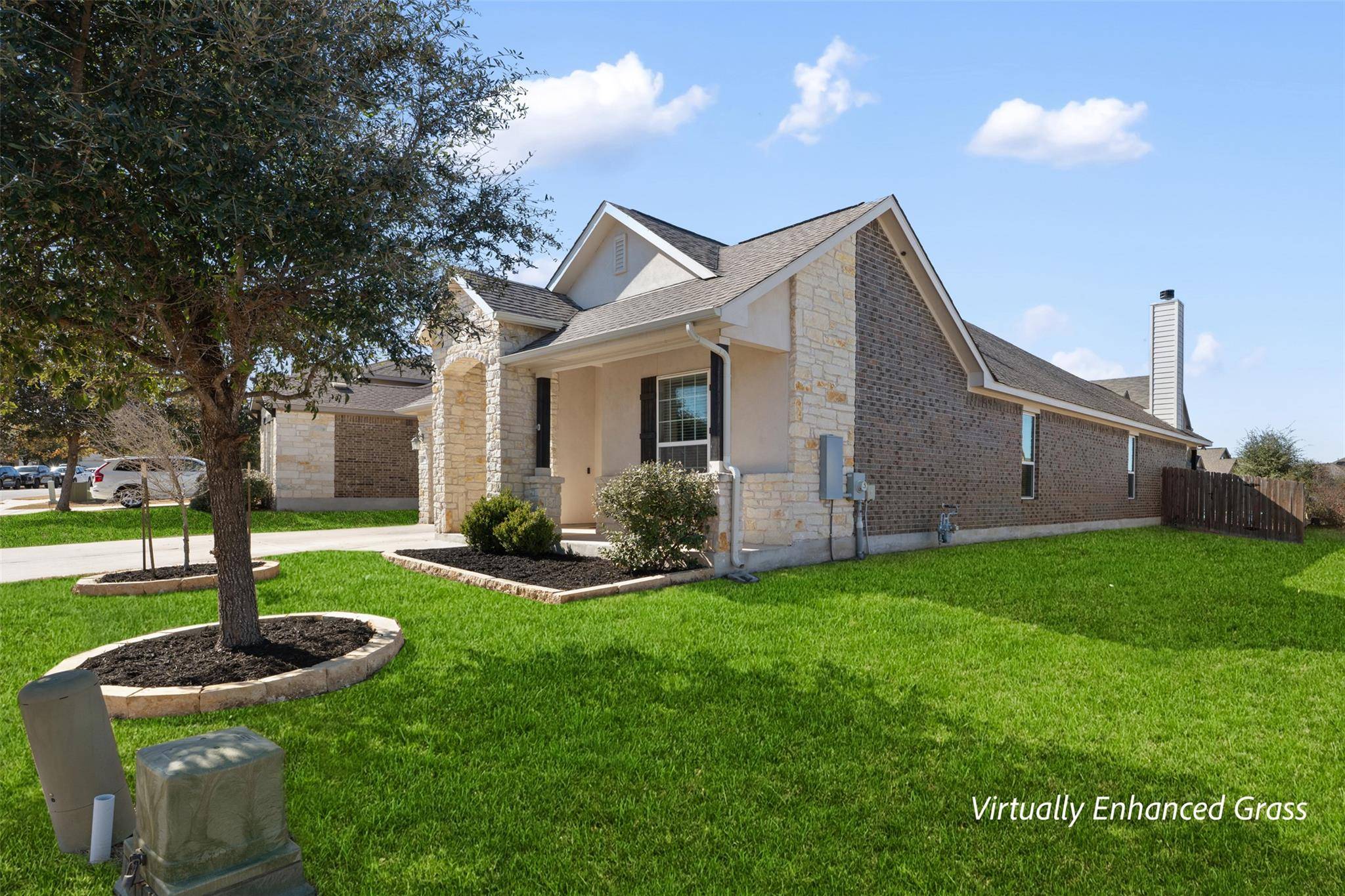 605 Palmilla ST, Leander, TX 78641