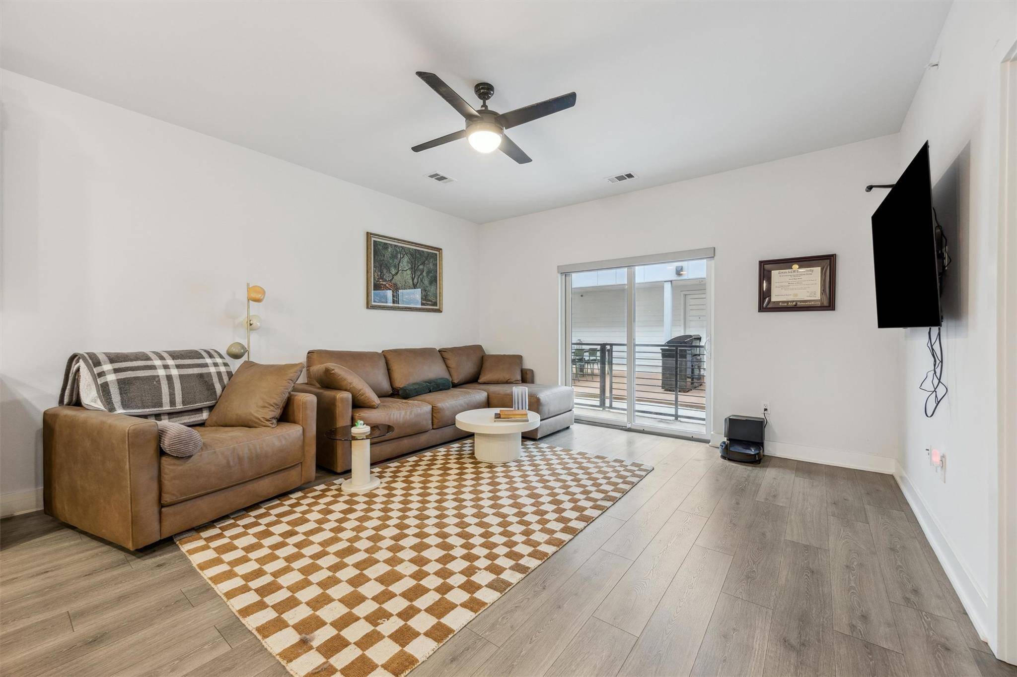2220 Webberville RD #211, Austin, TX 78702