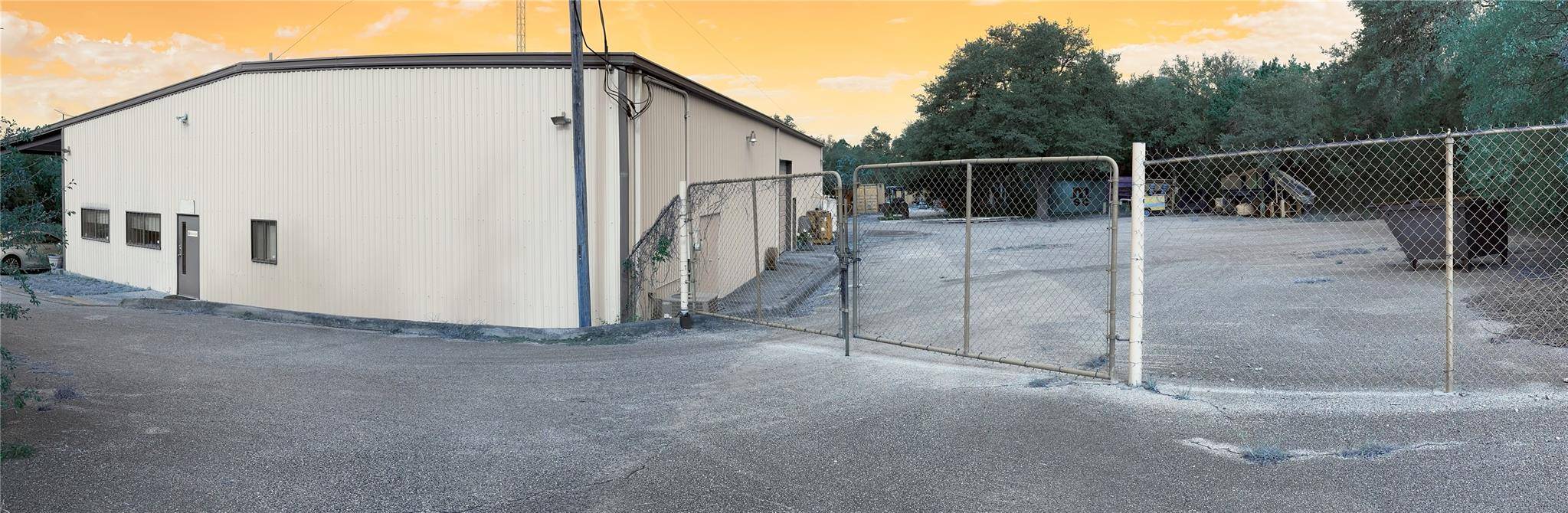 8862 W U S HY 290 HWY W, Austin, TX 78736