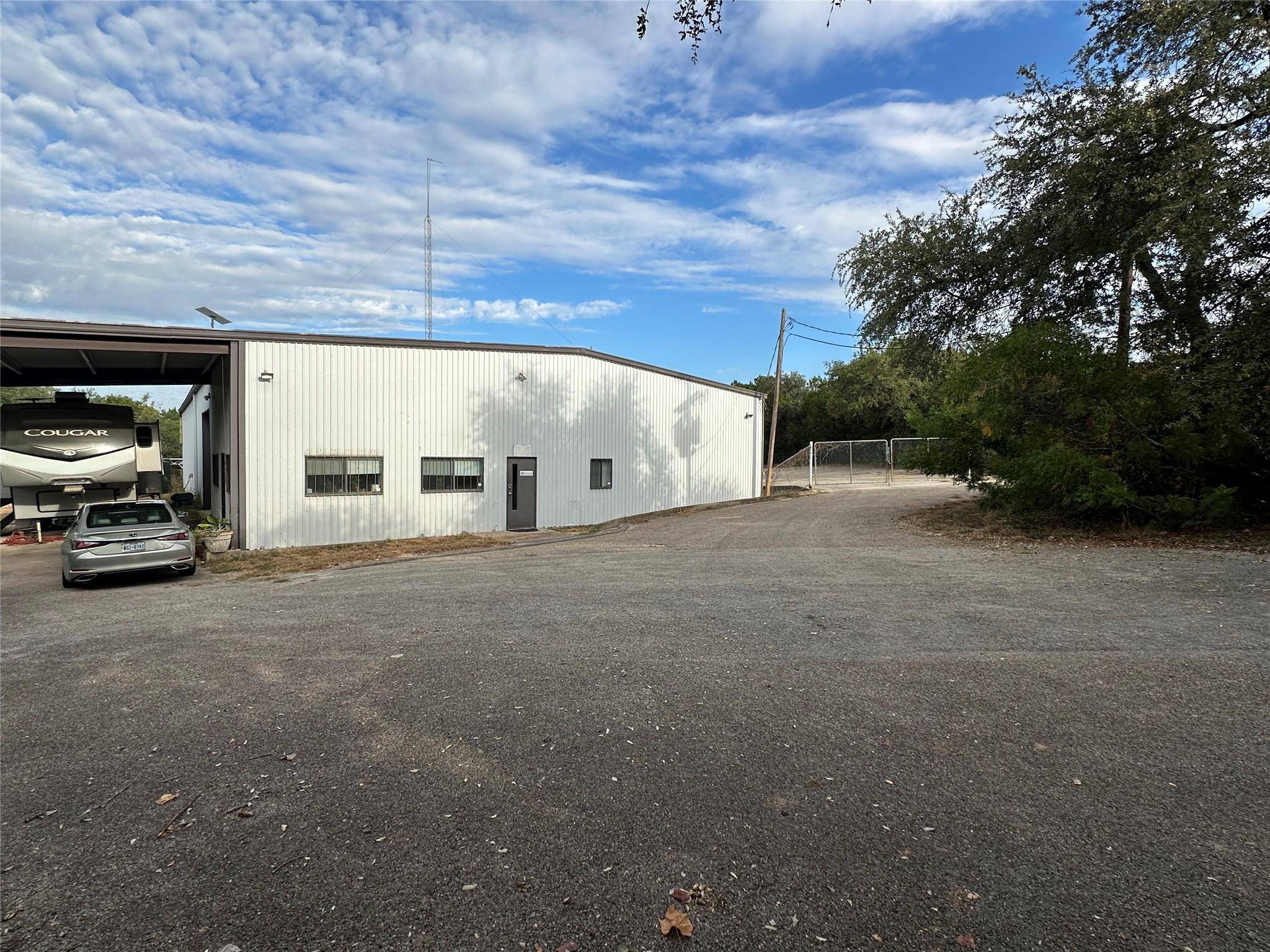 8862 W U S HY 290 HWY W, Austin, TX 78736