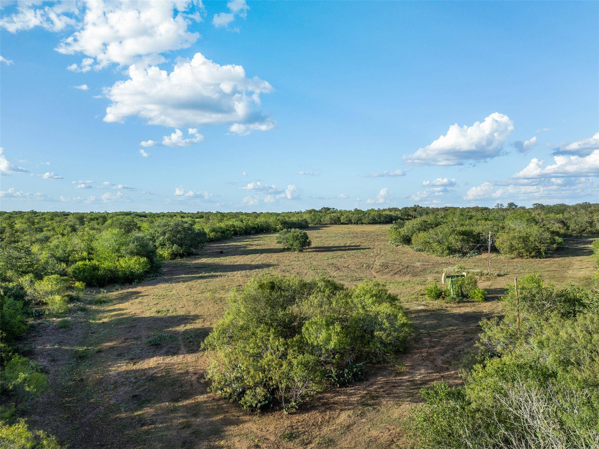 399 Seals Creek RD, Lockhart, TX 78644