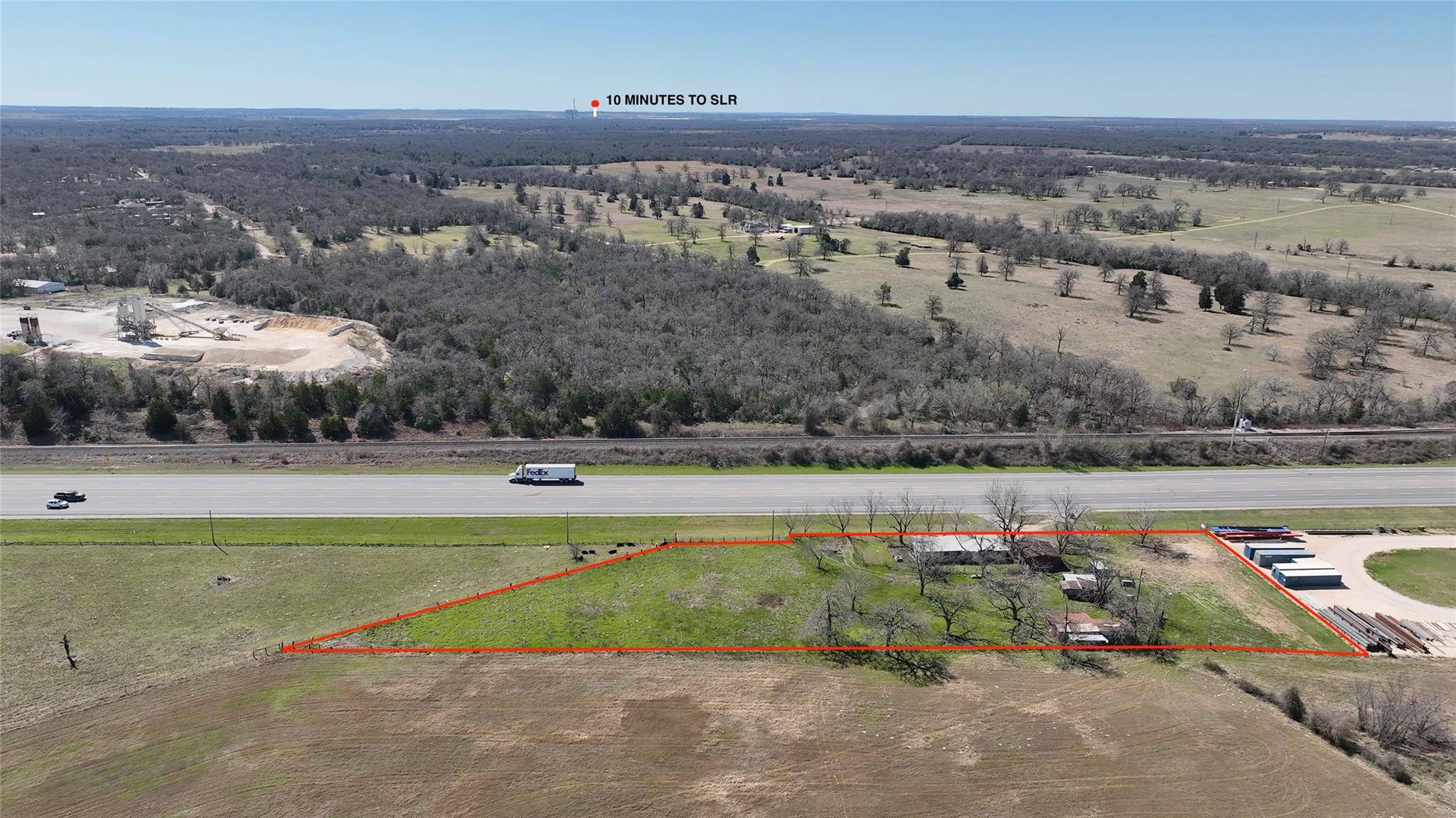 1918 W Us Highway 79, Rockdale, TX 76567