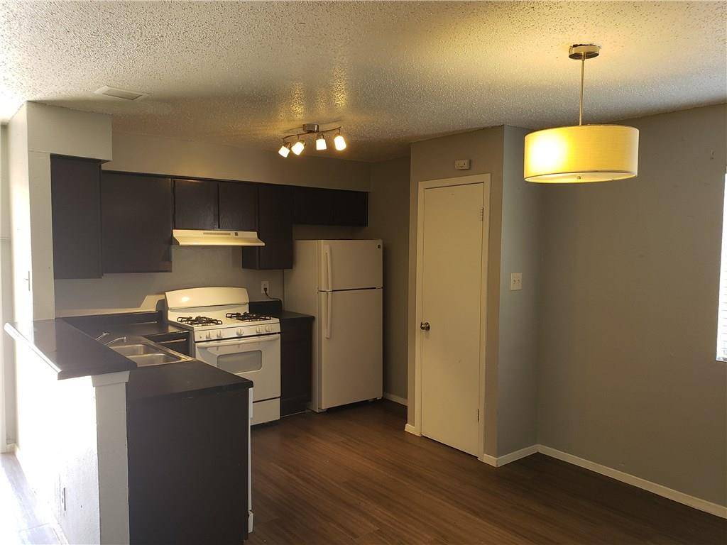 2304 Cedrick CV #B, Austin, TX 78748
