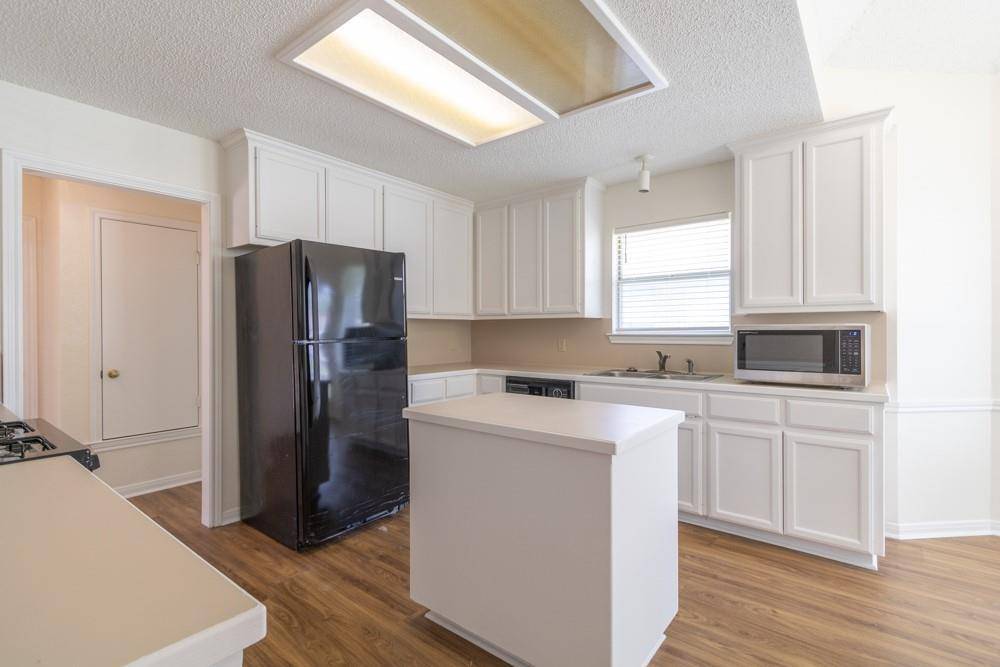 2411 Raintree PATH, Round Rock, TX 78664