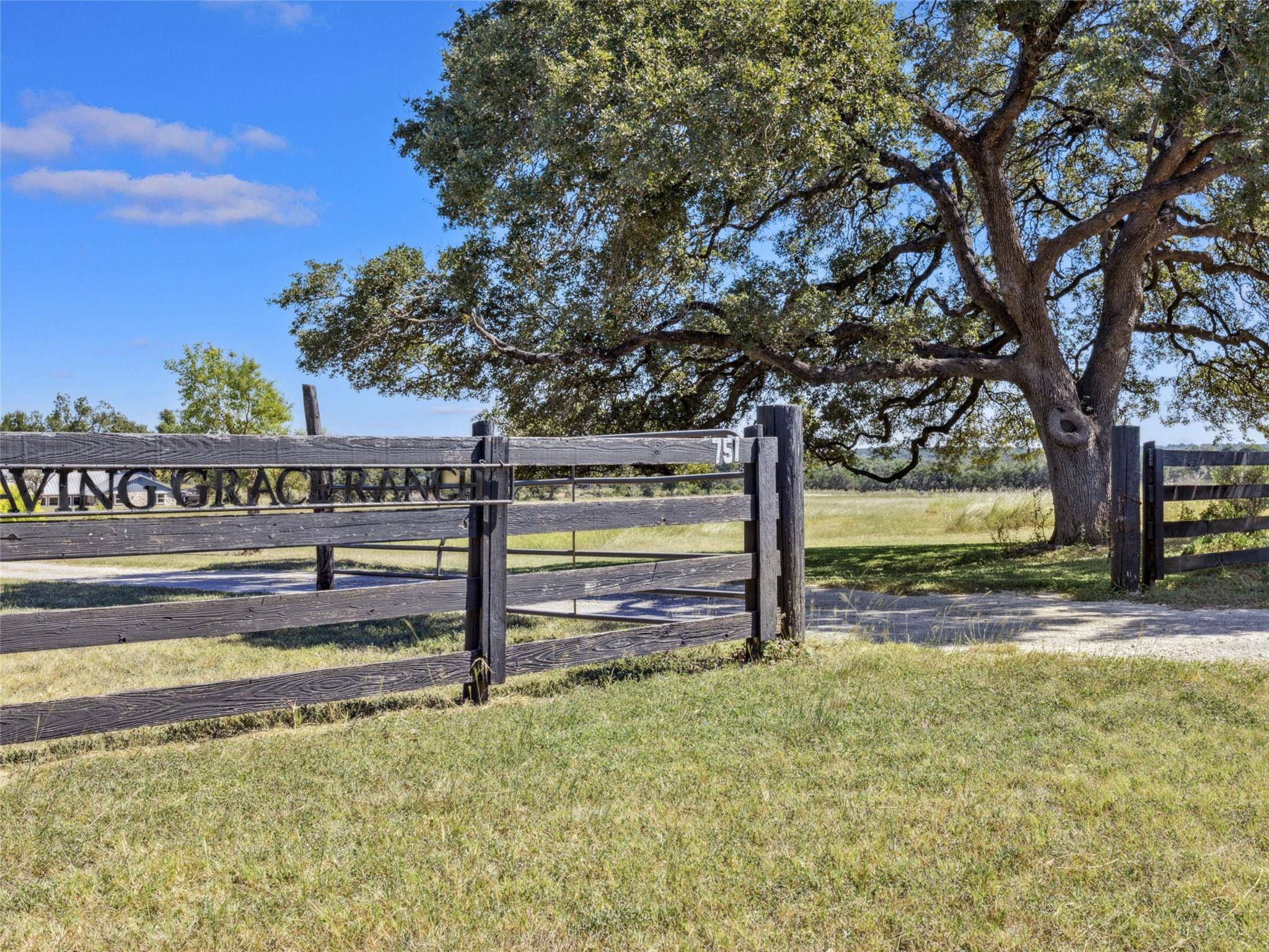 751 Shearer RD, Bulverde, TX 78163