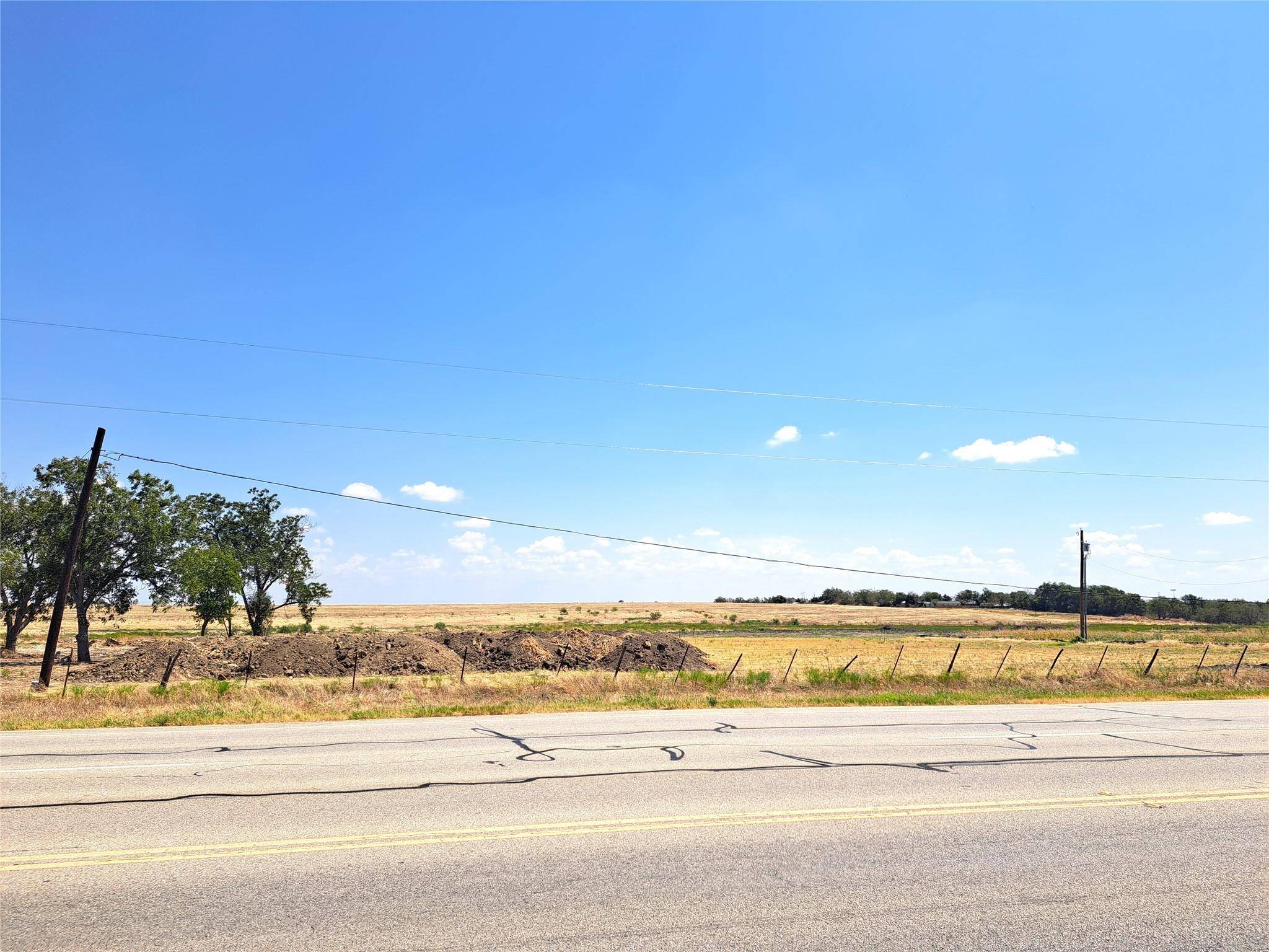 5800 HWY 95 N HWY, Granger, TX 76530