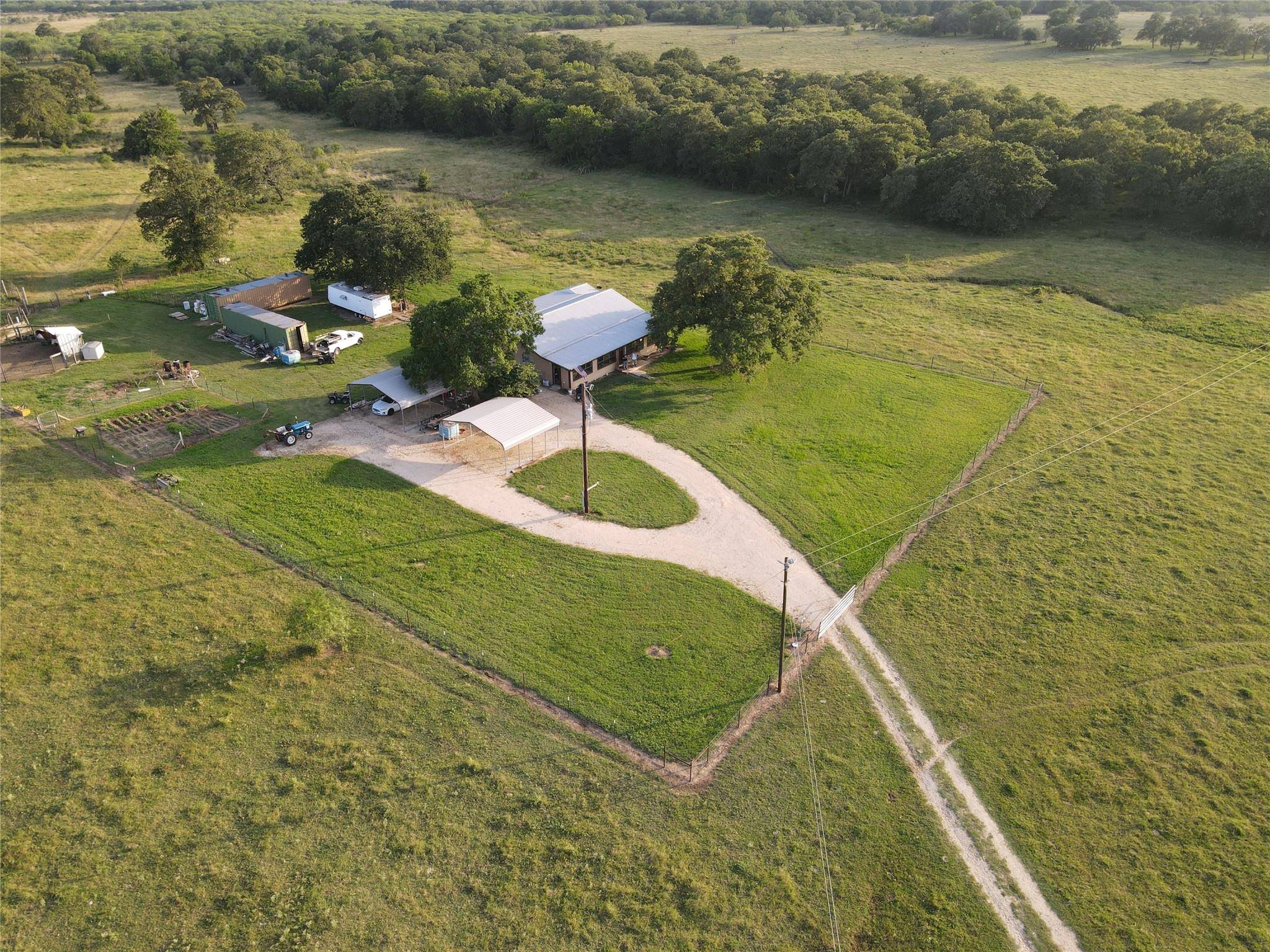 4025 County Road 284, Harwood, TX 78632