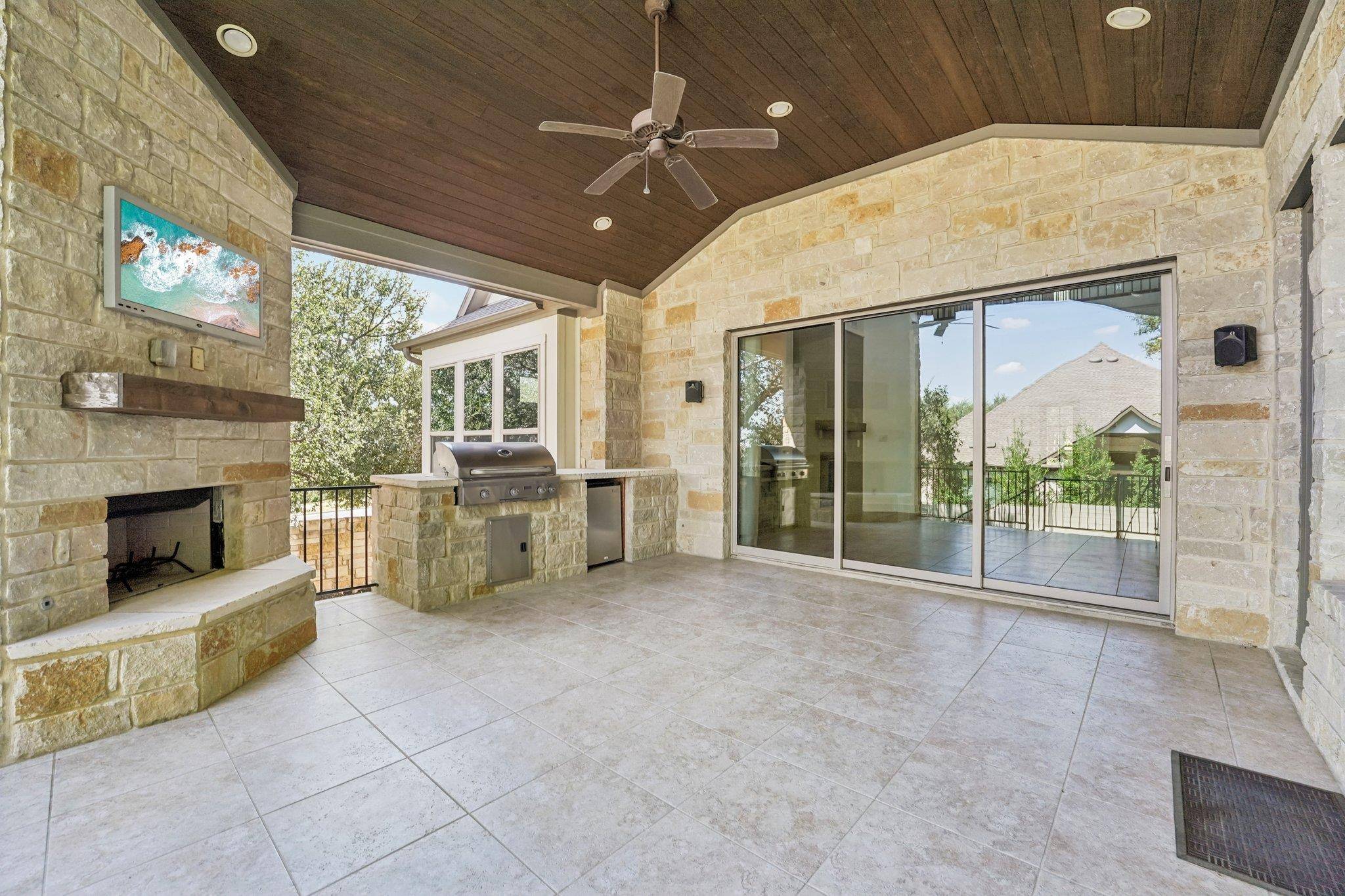 100 Barefoot Park LN, Georgetown, TX 78628