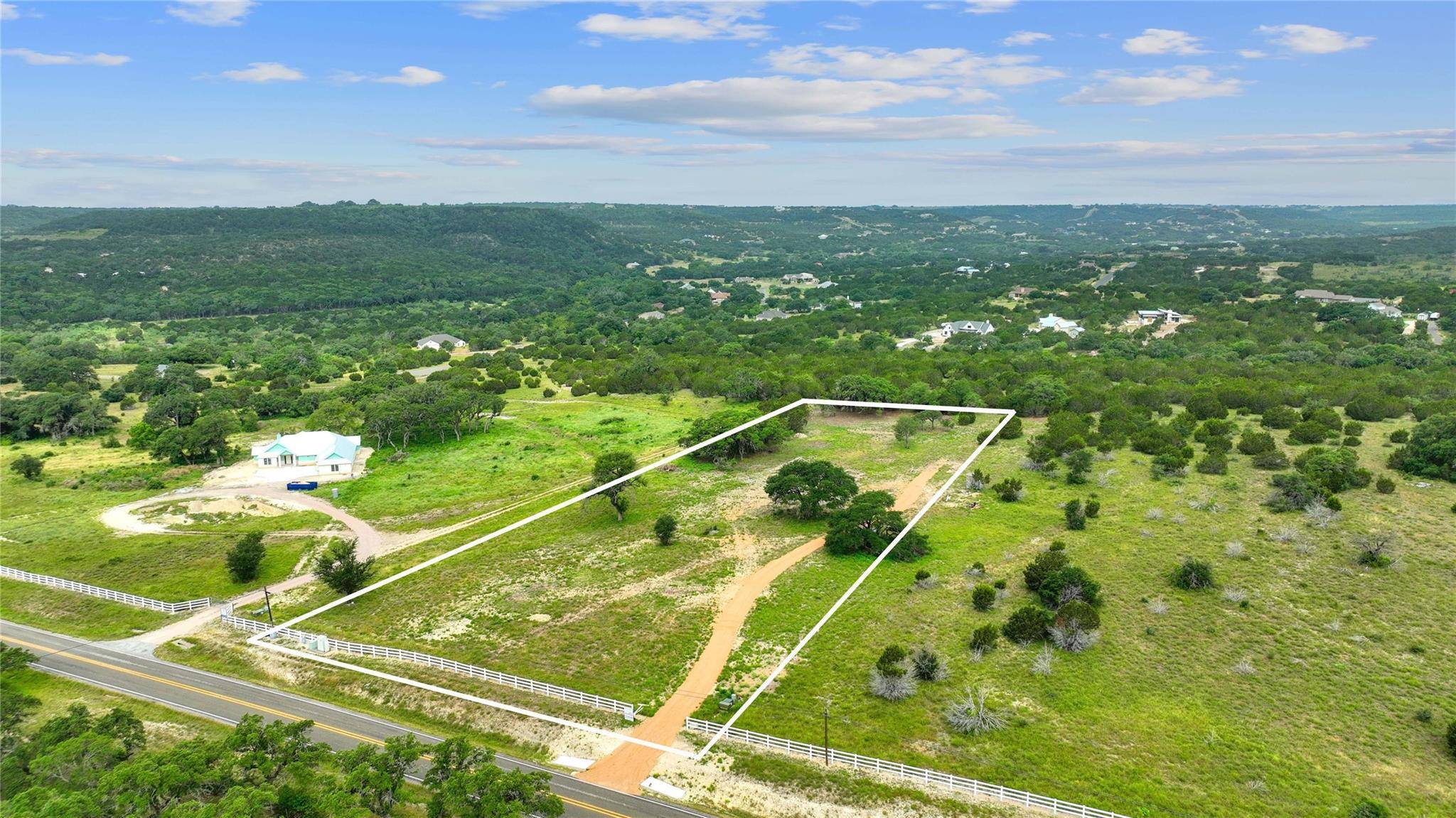 11288 S FM 1174, Bertram, TX 78605