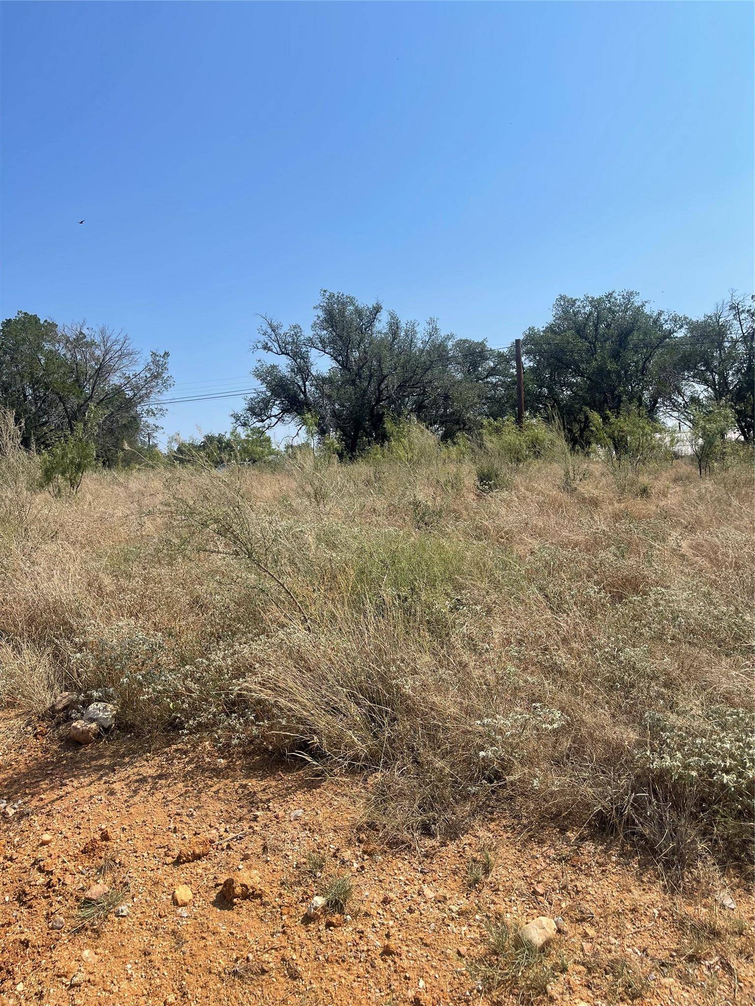 707 Maple LN, Cottonwood Shores, TX 78657