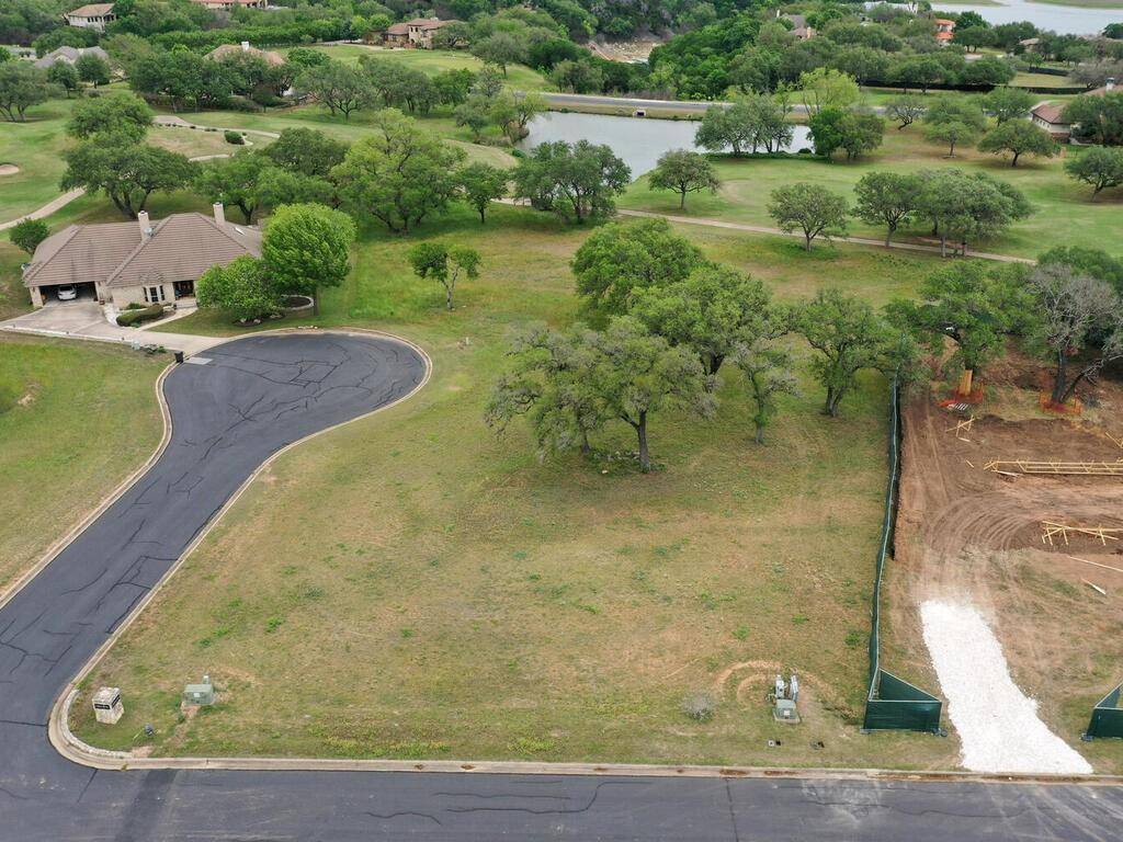 2101 Chipshot CT, Spicewood, TX 78669