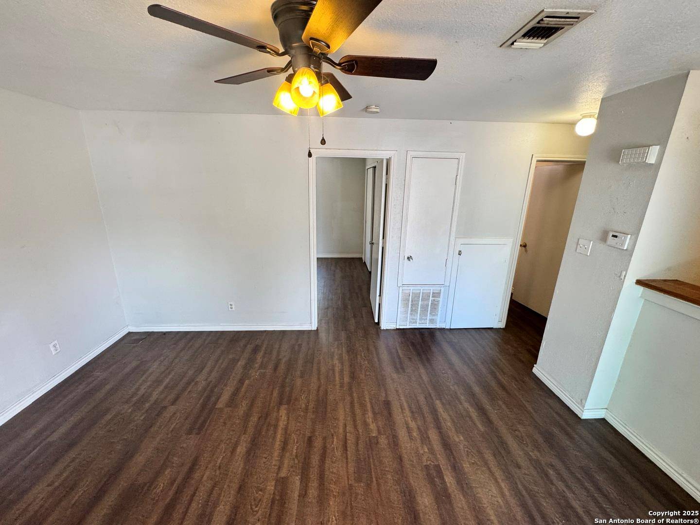 830 W Hutchins PL #3, San Antonio, TX 78221