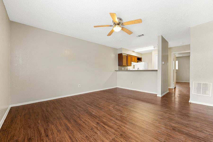 829 Park PLZ #105, Austin, TX 78753
