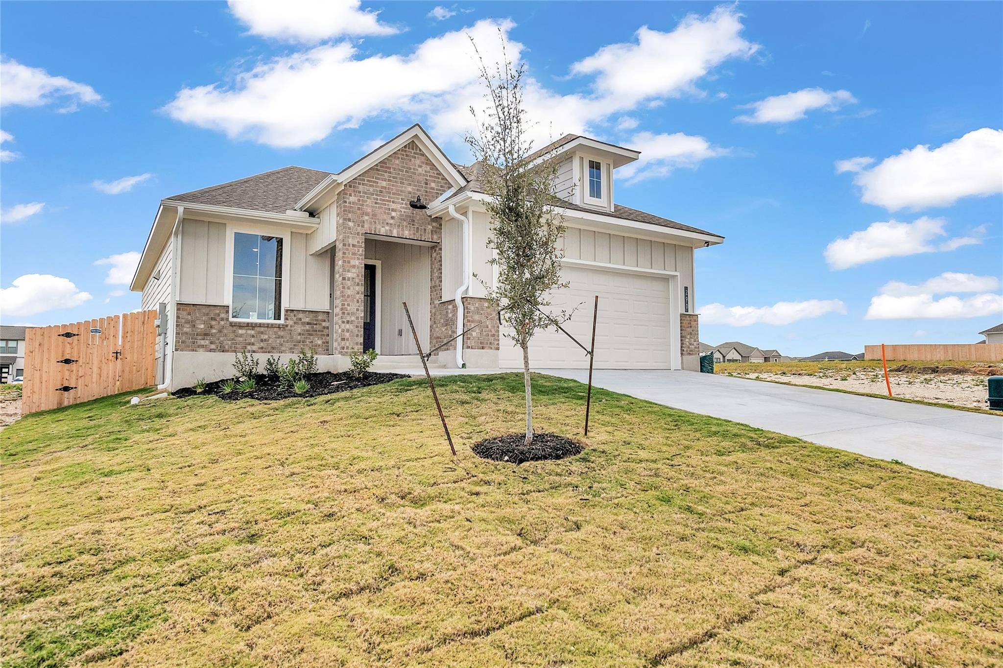 290 Boatright BLVD, Jarrell, TX 76537
