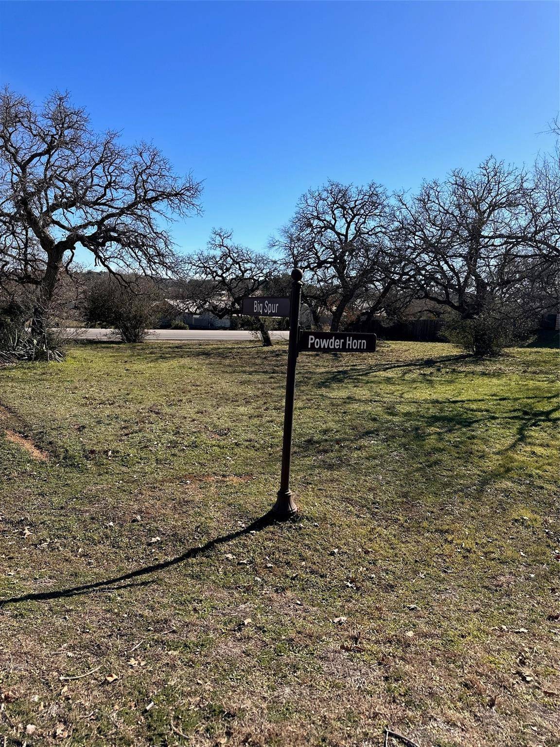 5001 Powder Horn DR, Horseshoe Bay, TX 78657