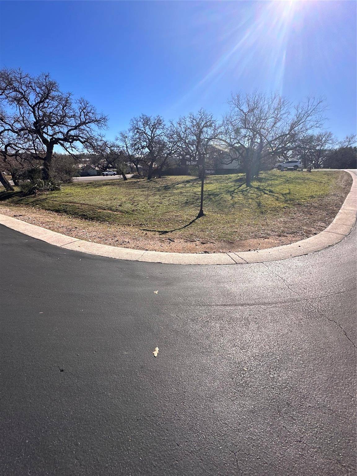 5001 Powder Horn DR, Horseshoe Bay, TX 78657
