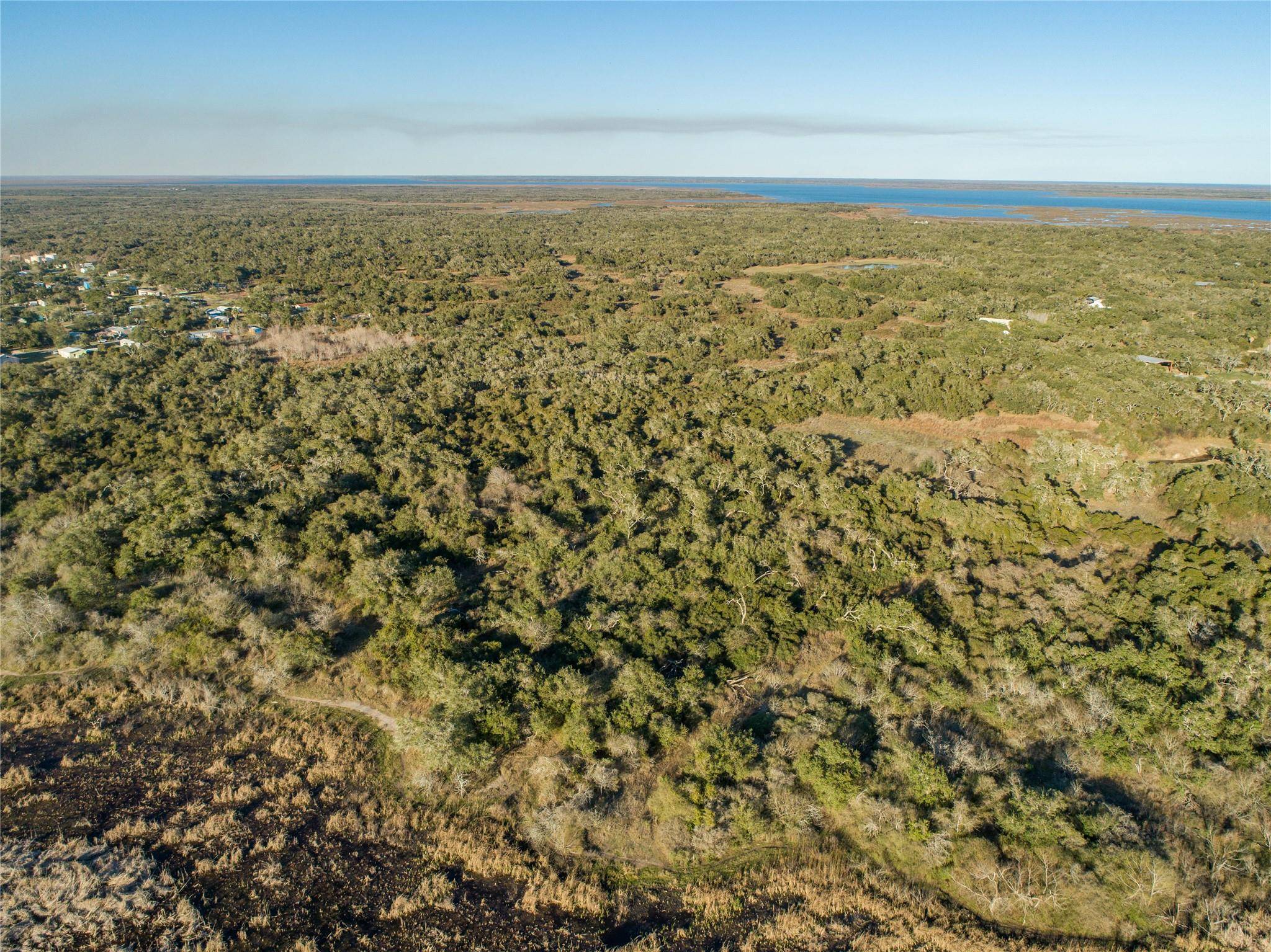 6498 N Hwy 35, Rockport, TX 78382