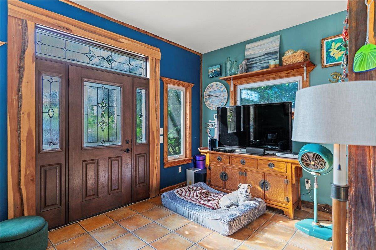 16933 #B Ranch Rd 12 #B, Wimberley, TX 78676