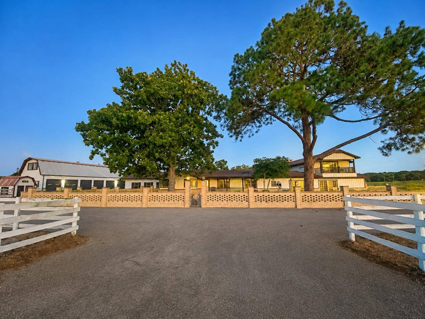 2520 Hwy 304, Smithville, TX 78957