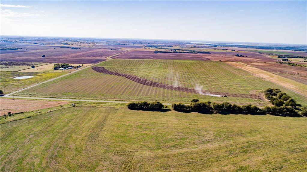 450 Fm 1063, Thrall, TX 76578