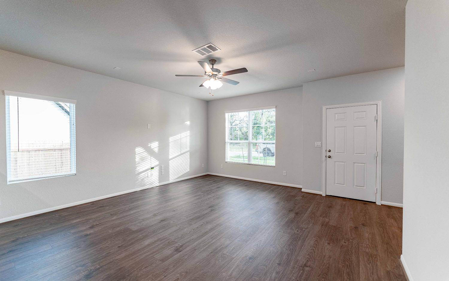 249 Villars DR, Salado, TX 76571