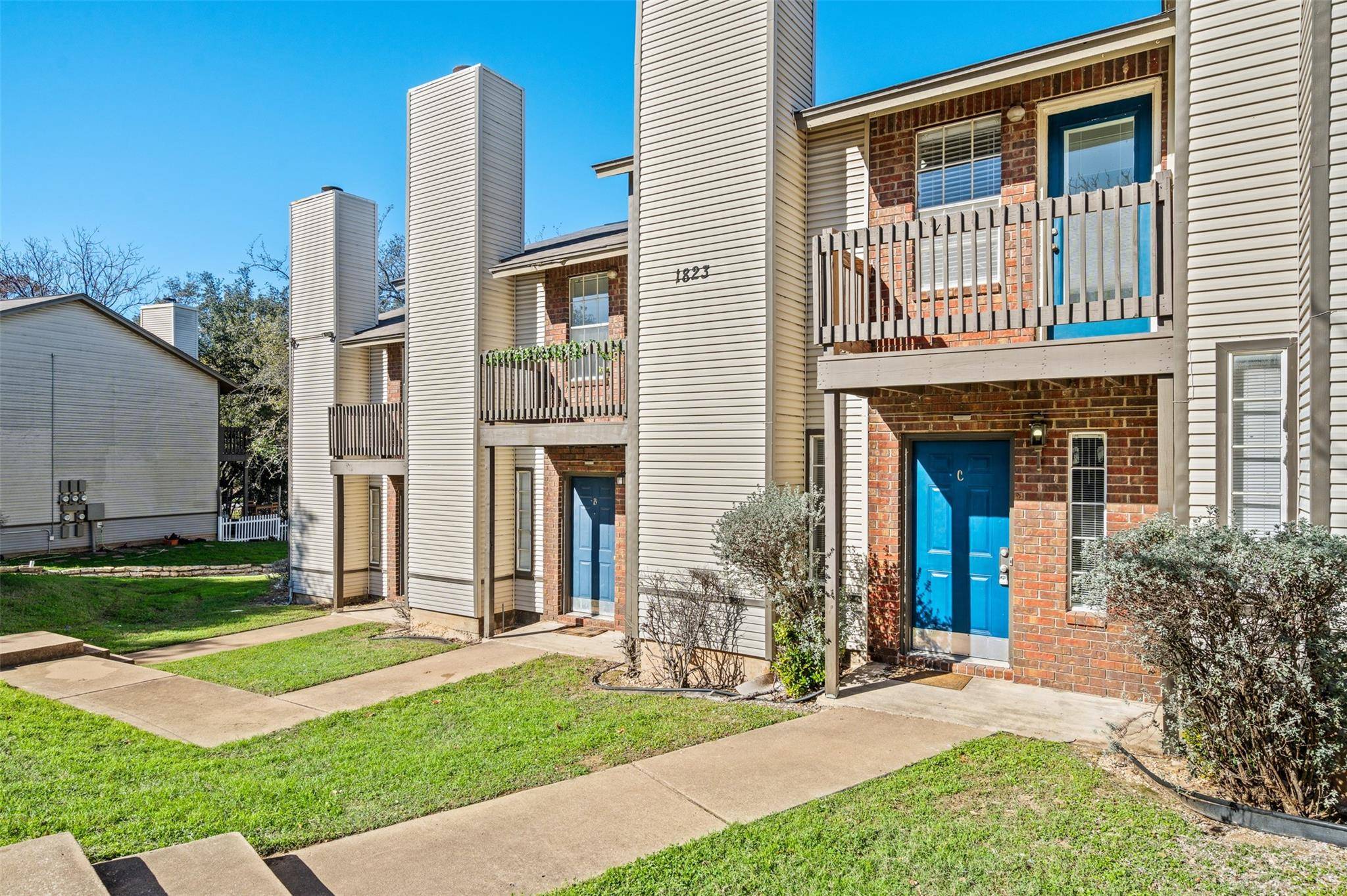 1823 River Crossing CIR #C, Austin, TX 78741