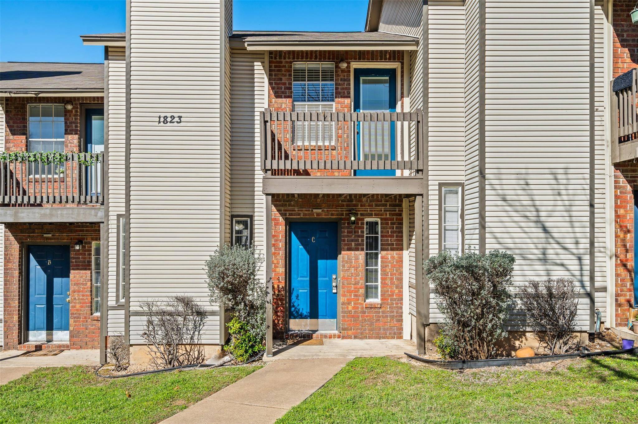 1823 River Crossing CIR #C, Austin, TX 78741