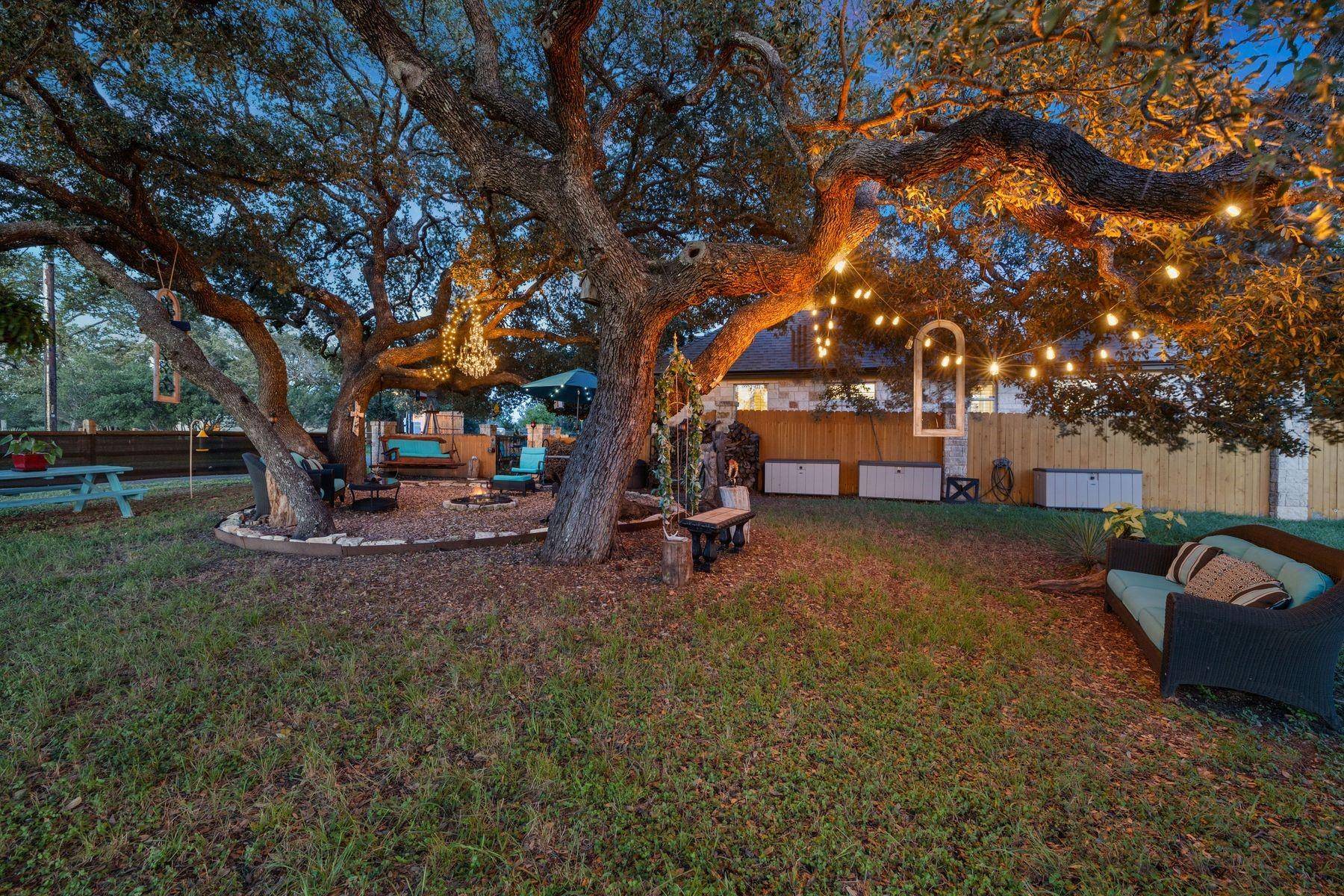 115 W Bluebriar DR, Marble Falls, TX 78654