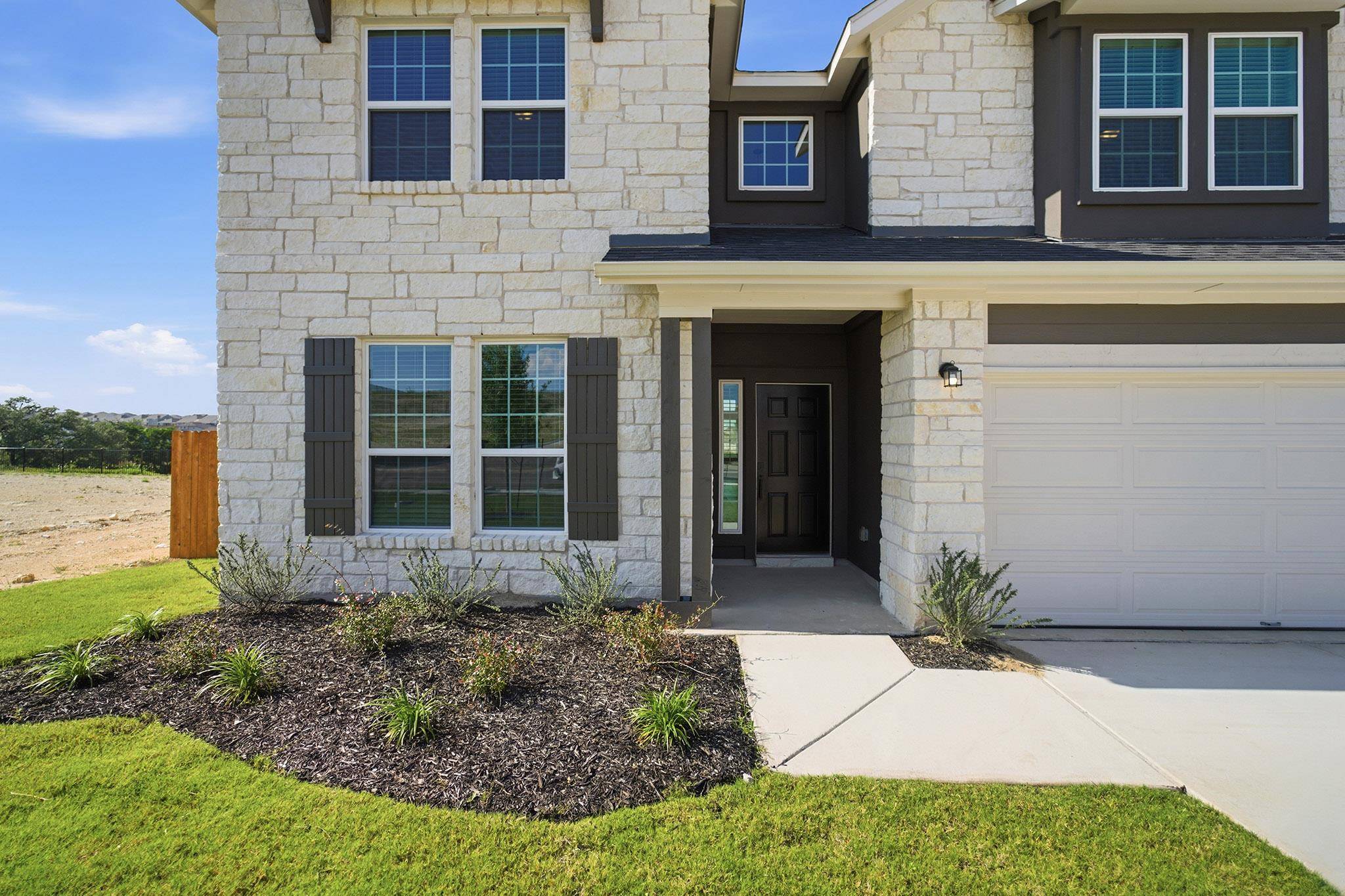 401 Joy LN, Liberty Hill, TX 78642