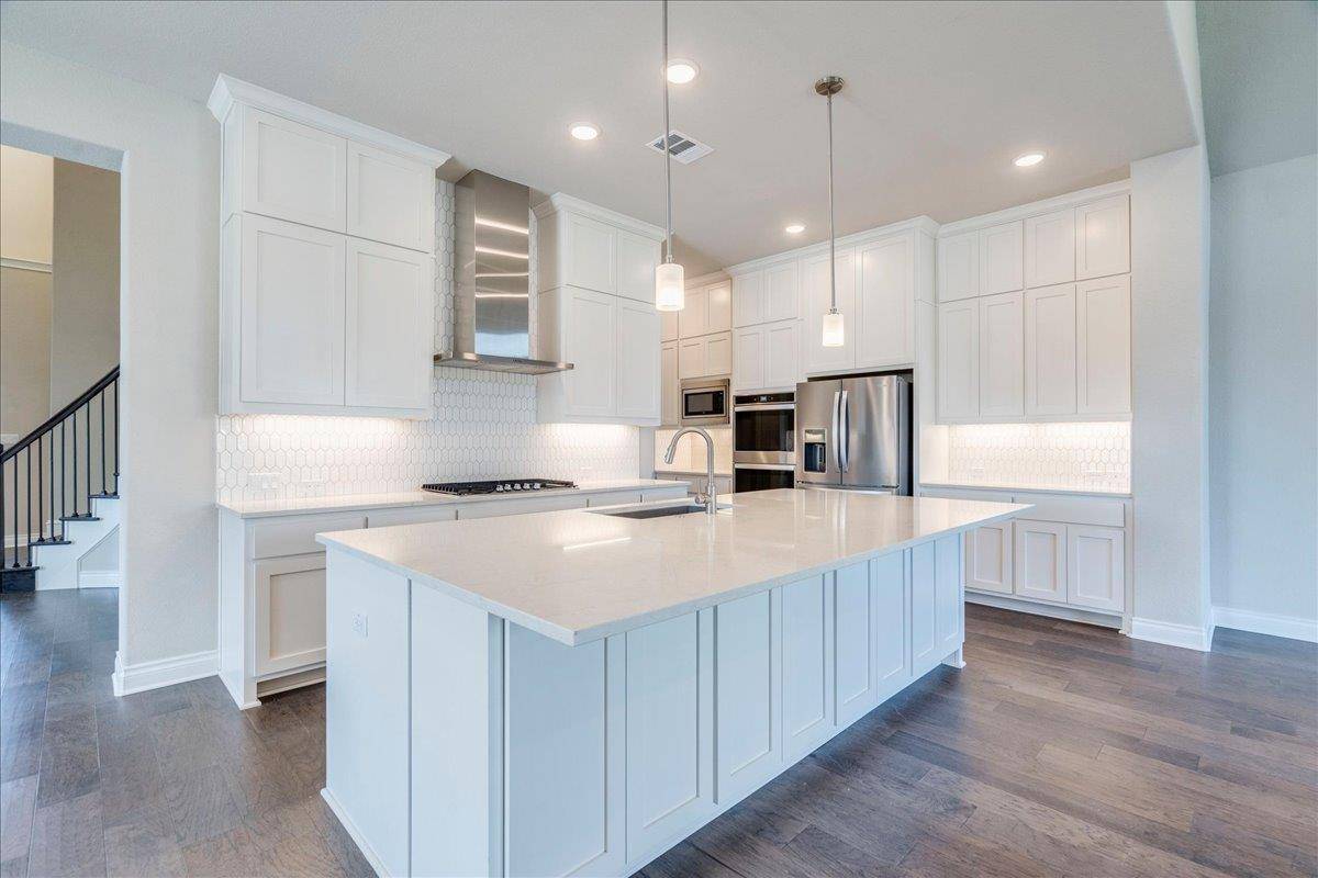 1533 Jay Wolf DR, Georgetown, TX 78628