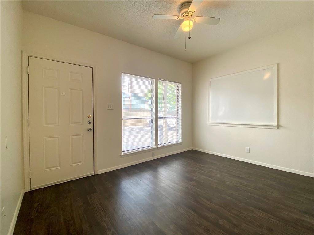 3000 Guadalupe ST #116, Austin, TX 78705