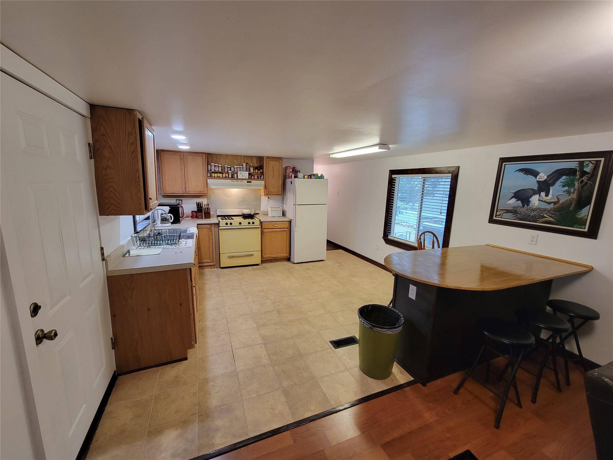 21401 Coyote TRL, Lago Vista, TX 78645