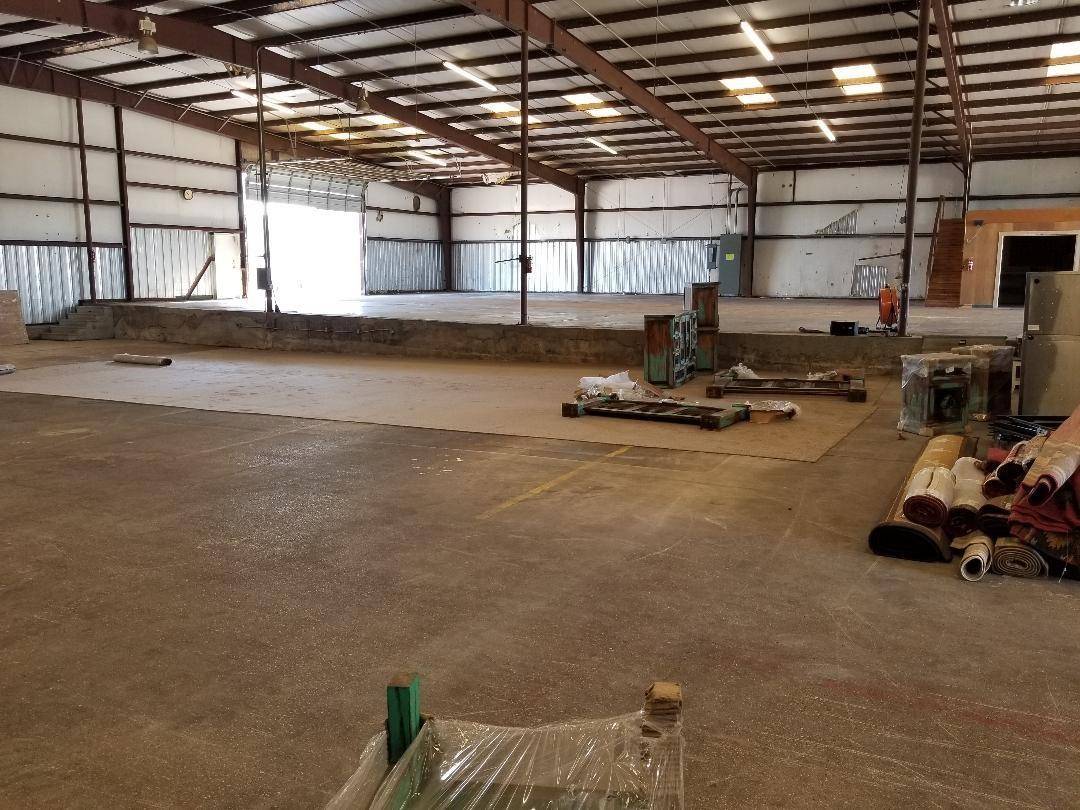 16999 E Us Highway 190 HWY, Rogers, TX 76569