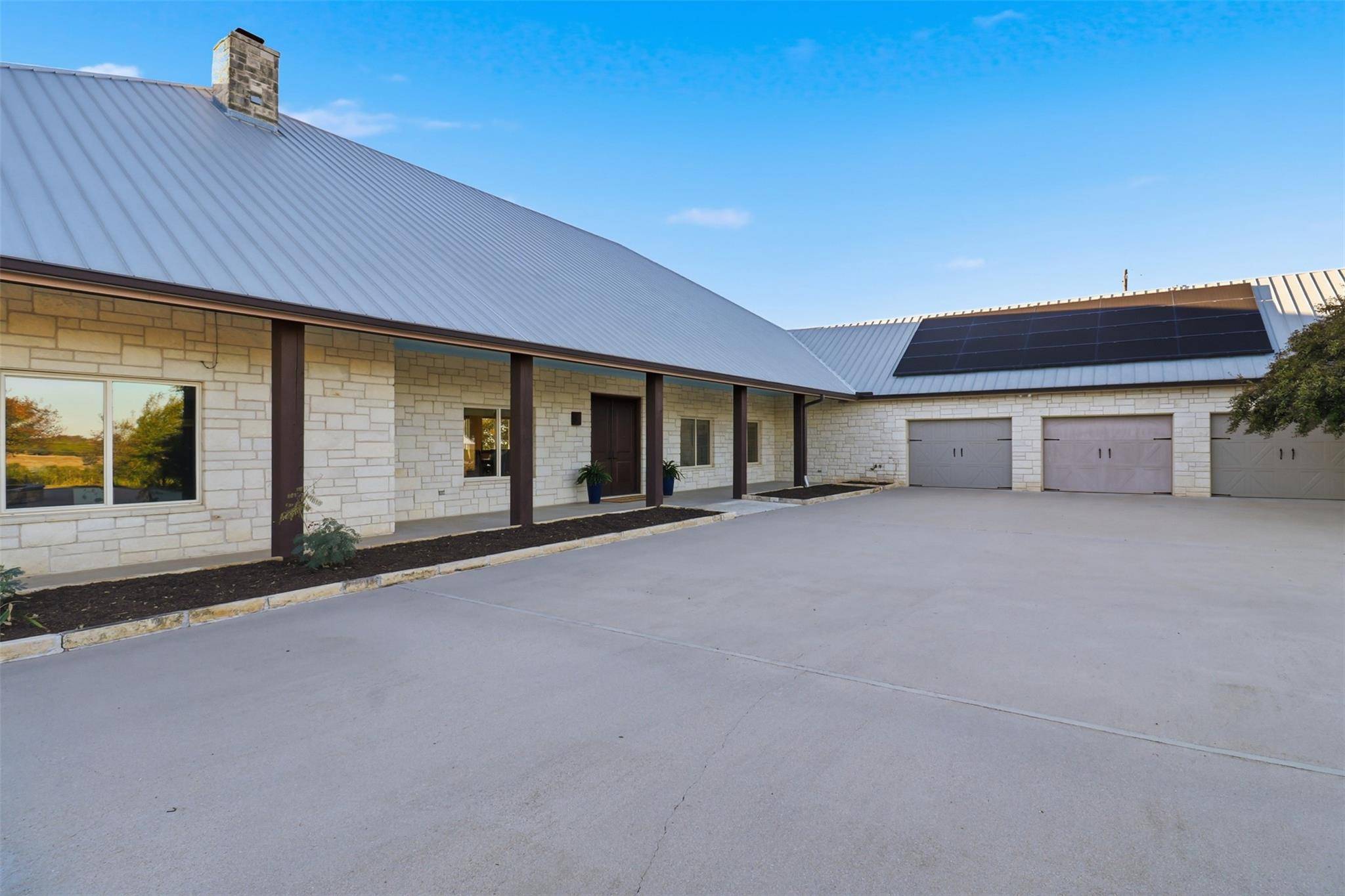 450 Threadgill Ranch RD, Burnet, TX 78611